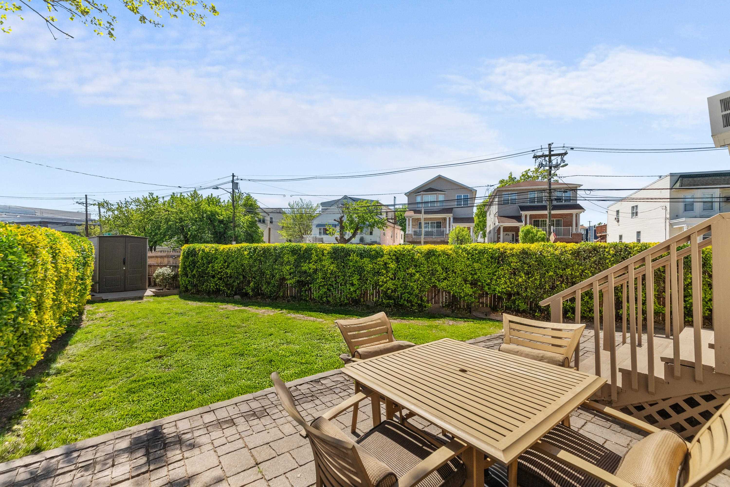 64 Silver St, Bayonne, New Jersey image 32