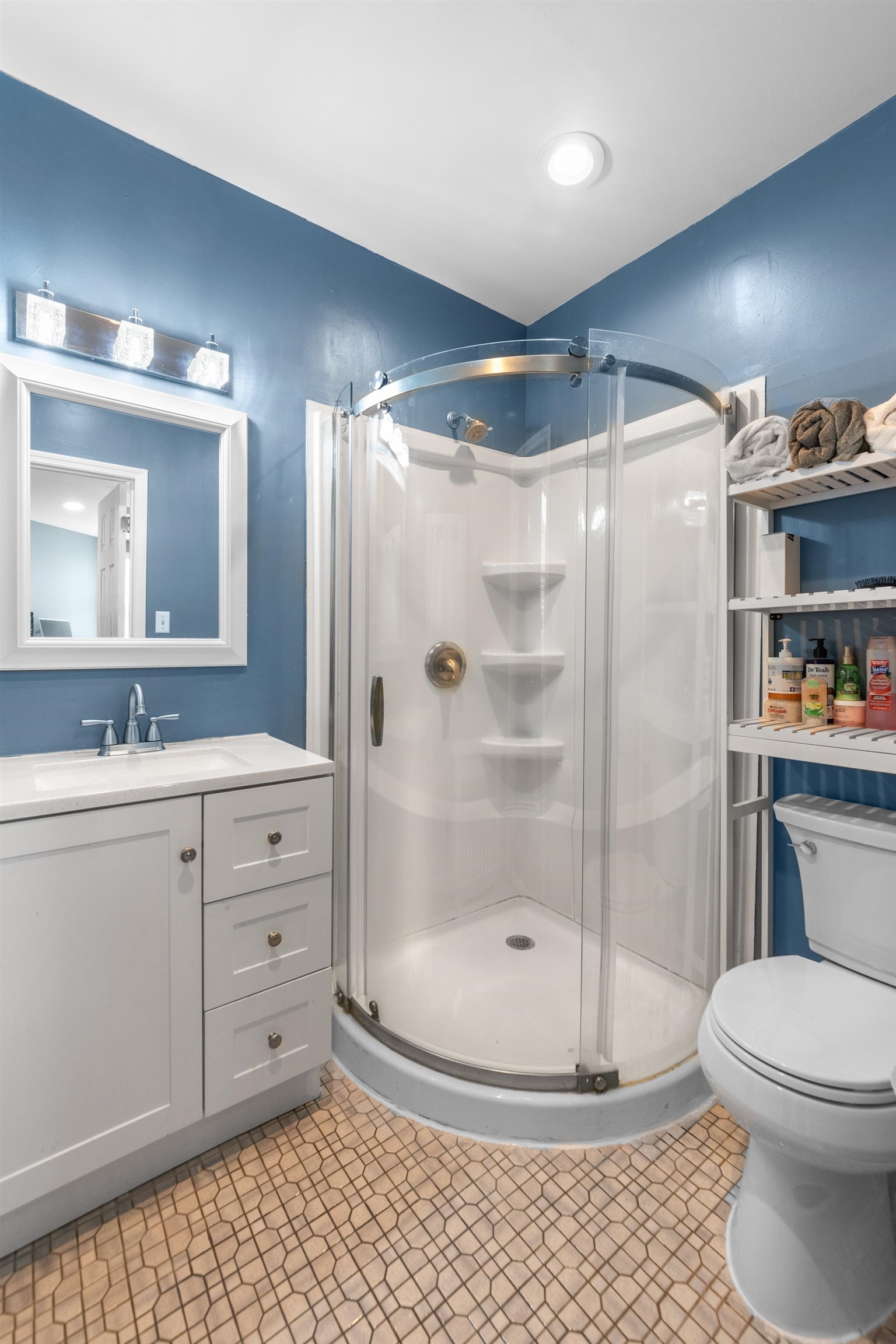 64 Silver St, Bayonne, New Jersey image 22