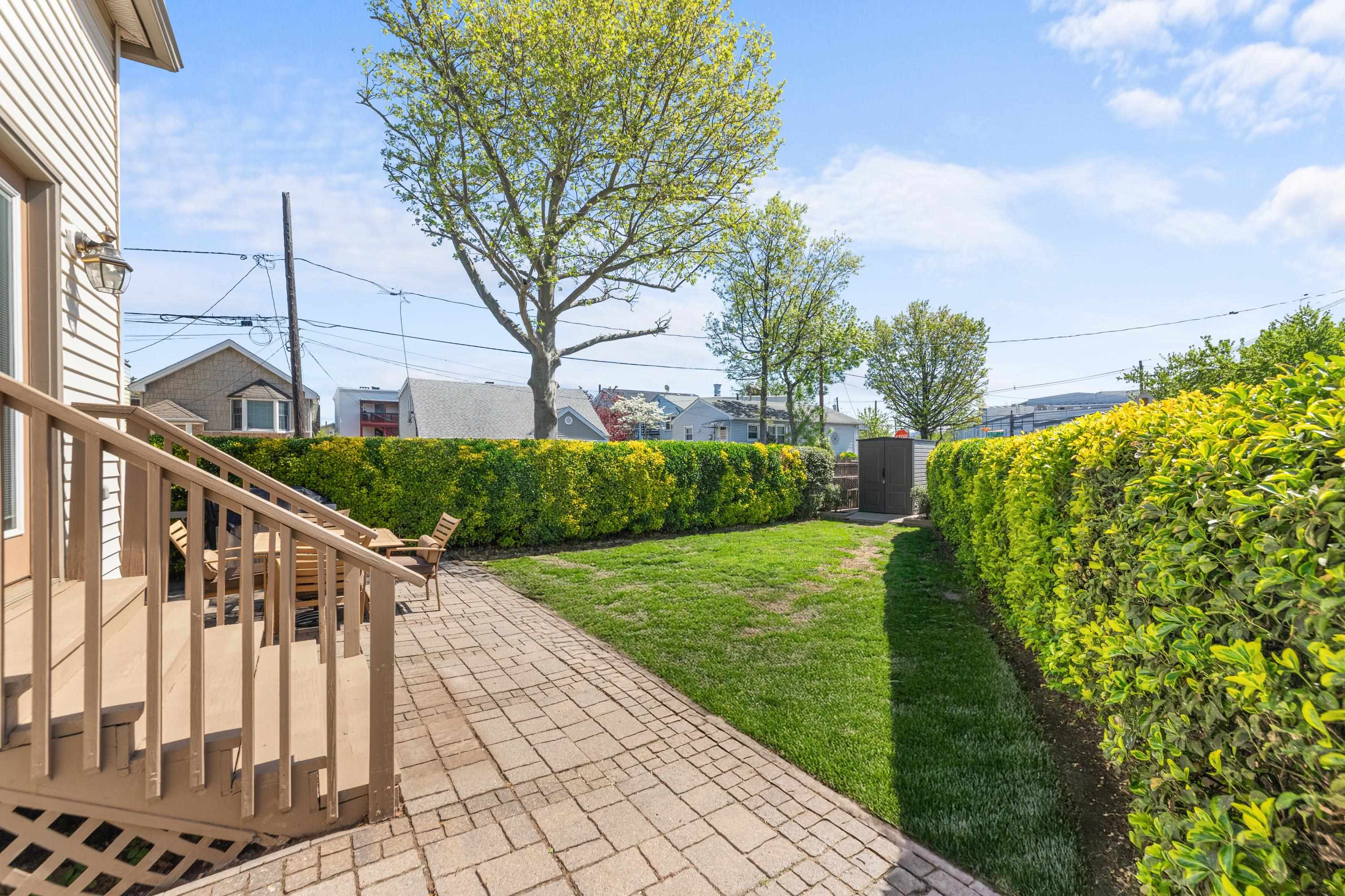 64 Silver St, Bayonne, New Jersey image 31
