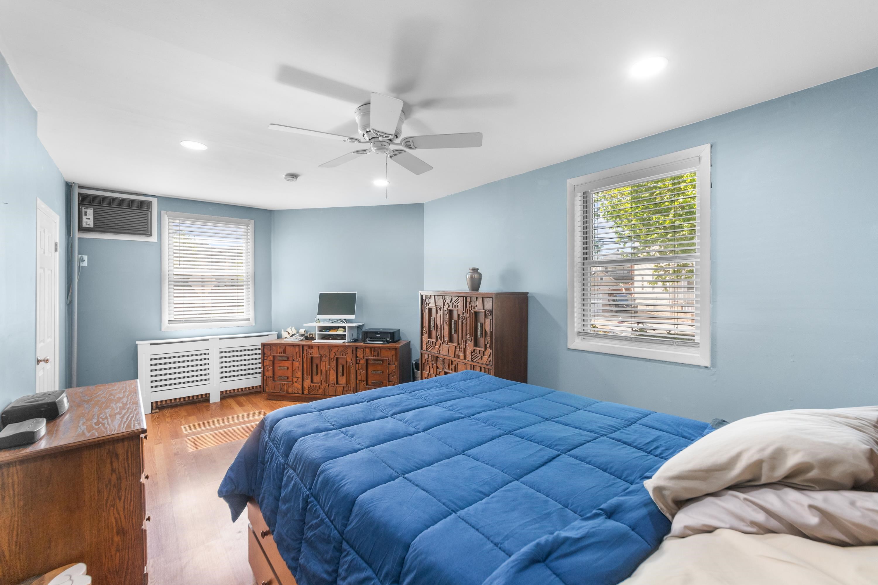 64 Silver St, Bayonne, New Jersey image 19