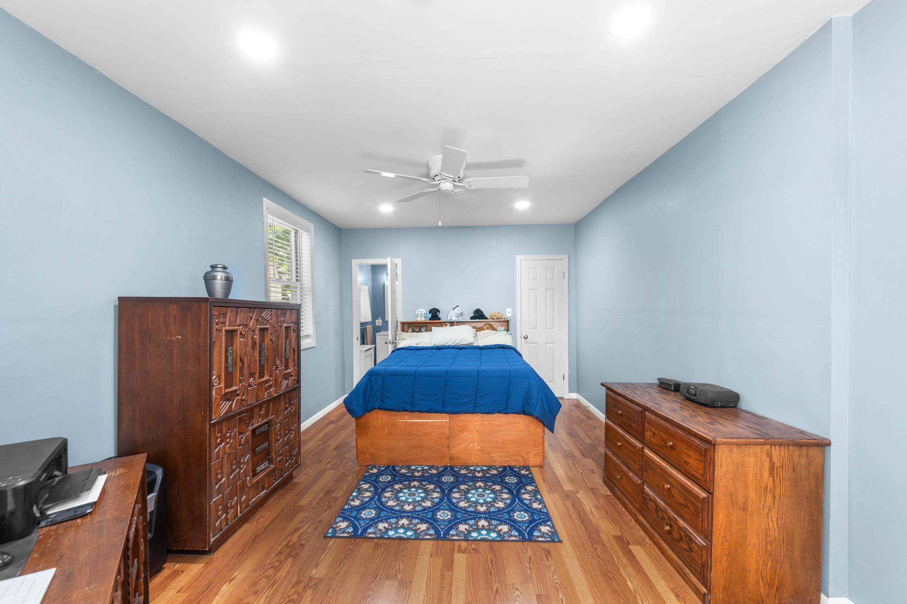64 Silver St, Bayonne, New Jersey image 20