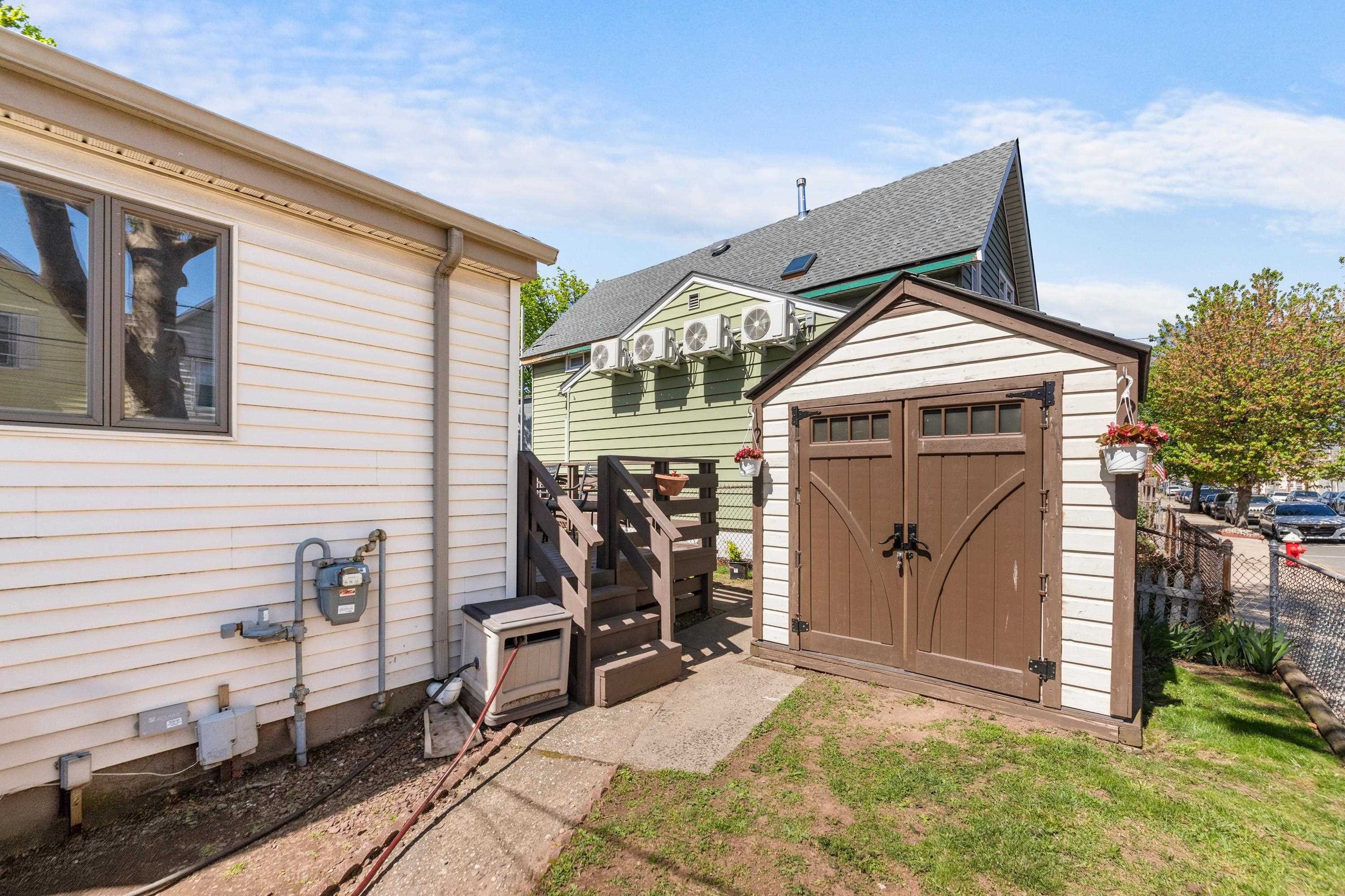 64 Silver St, Bayonne, New Jersey image 35