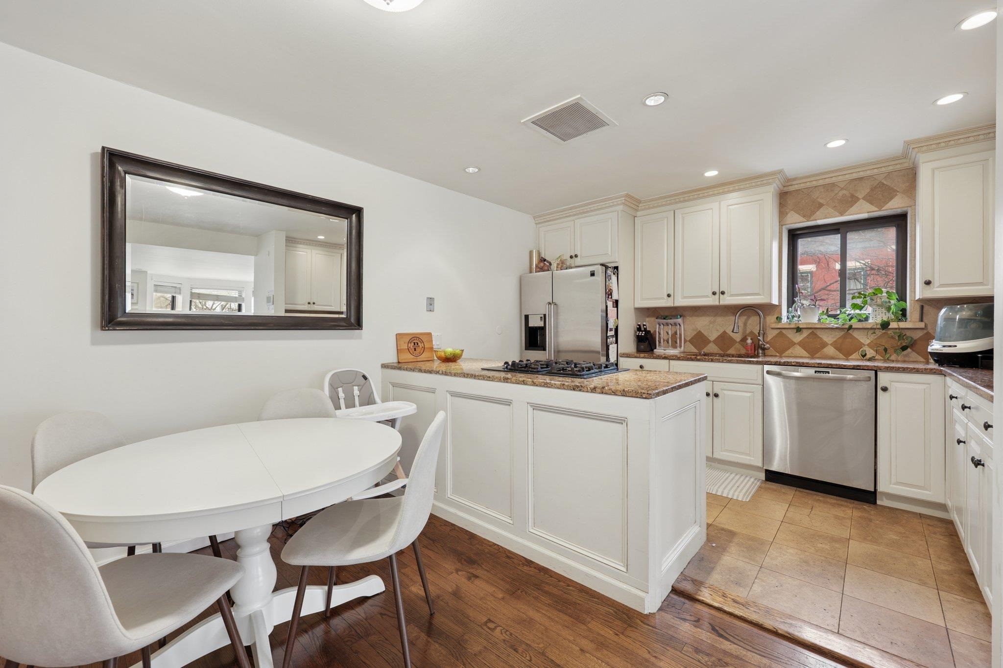48 West Hamilton Pl #5, Jersey City, New Jersey image 4