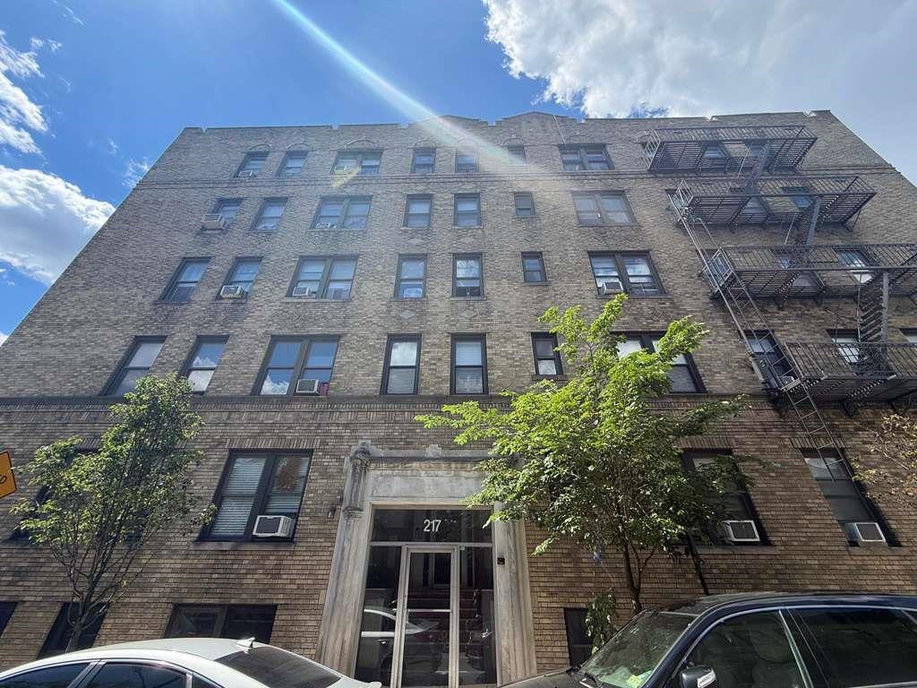 Photo 1 of 5 — 217 44TH ST 12, Union City, NJ 07087