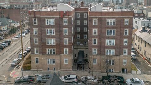 Condo For Sale - 101 73rd St #10<br/> North Bergen, NJ 07047