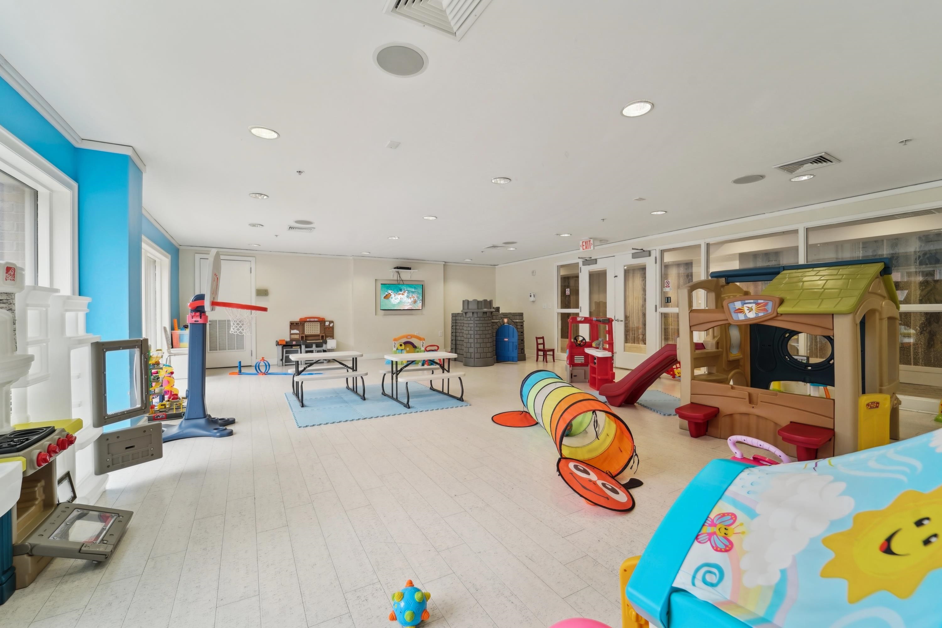 20 Avenue At Port Imperial #113, West New York, New Jersey image 17