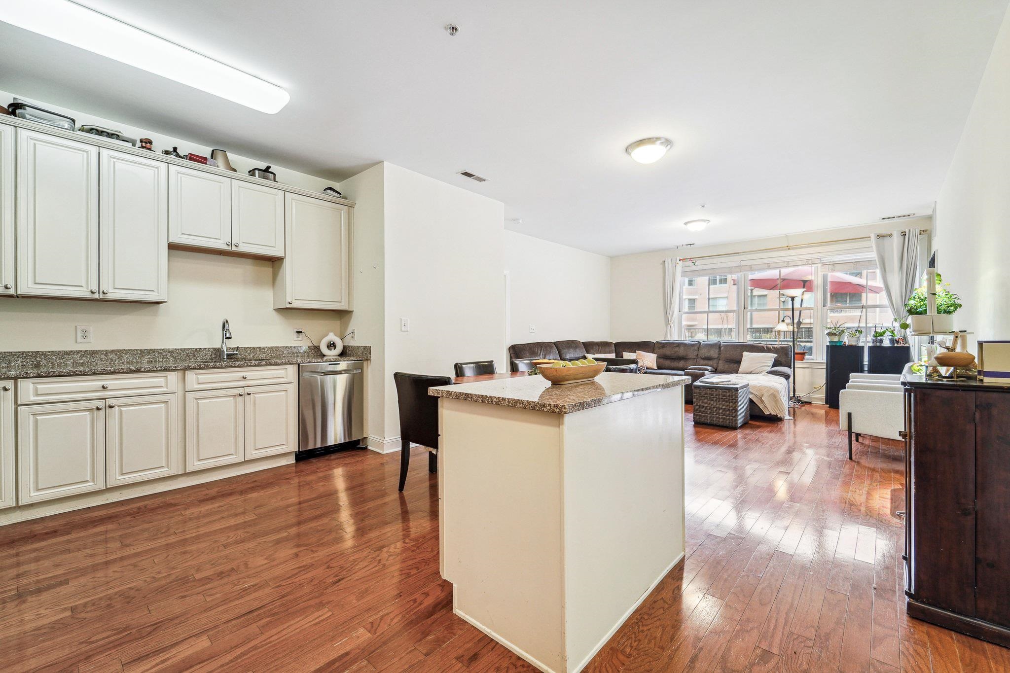 20 Avenue At Port Imperial #113, West New York, New Jersey image 8