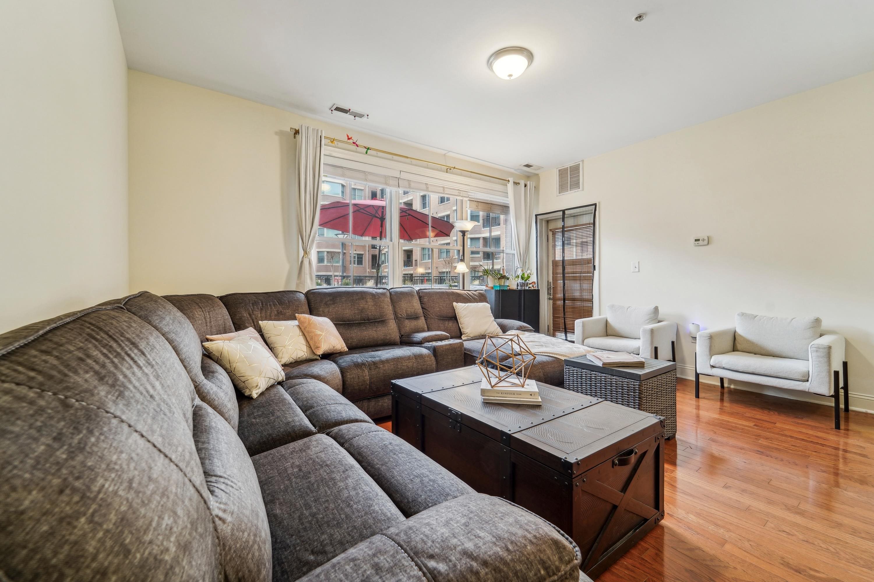 20 Avenue At Port Imperial #113, West New York, New Jersey image 3