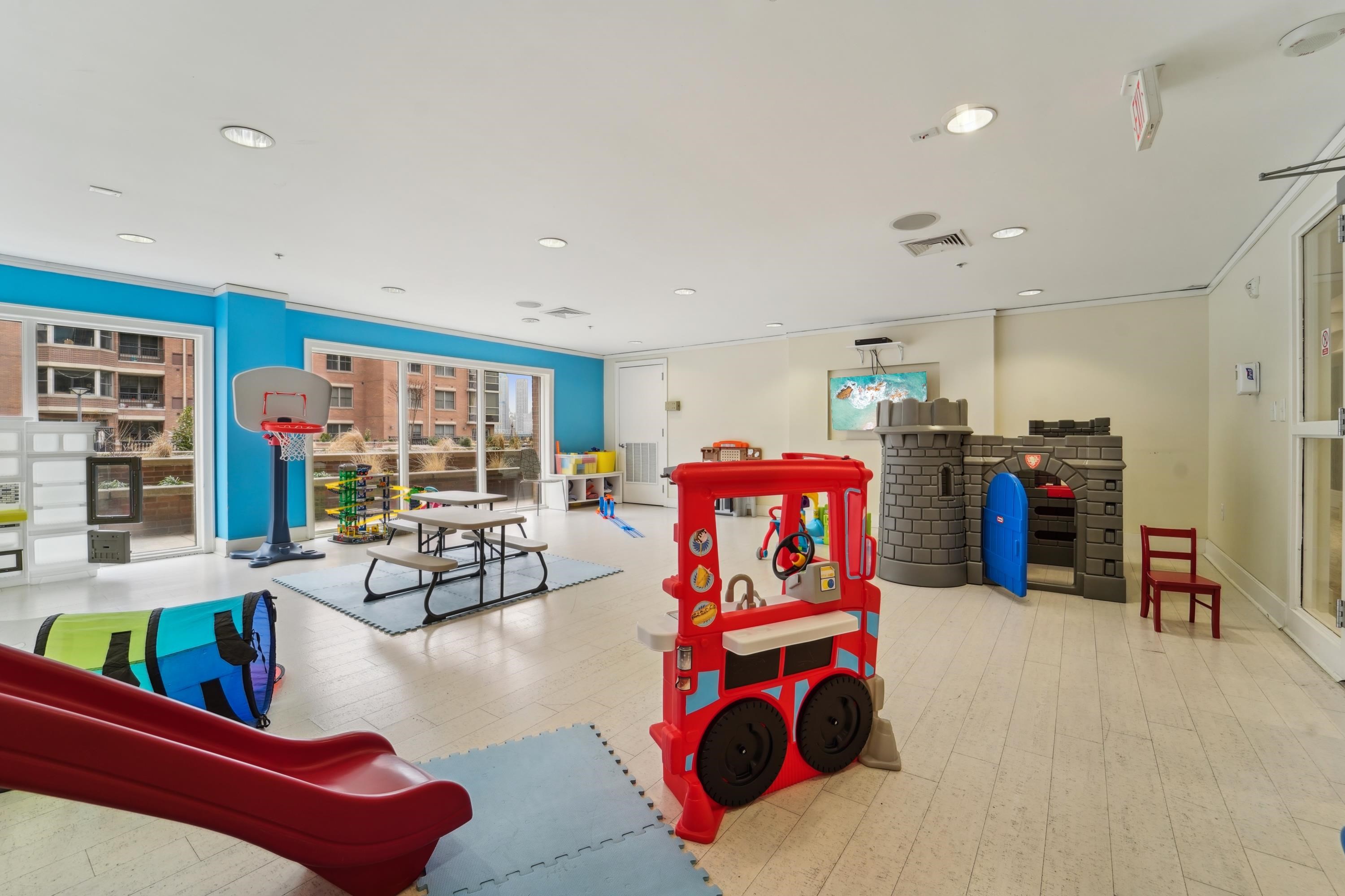 20 Avenue At Port Imperial #113, West New York, New Jersey image 16