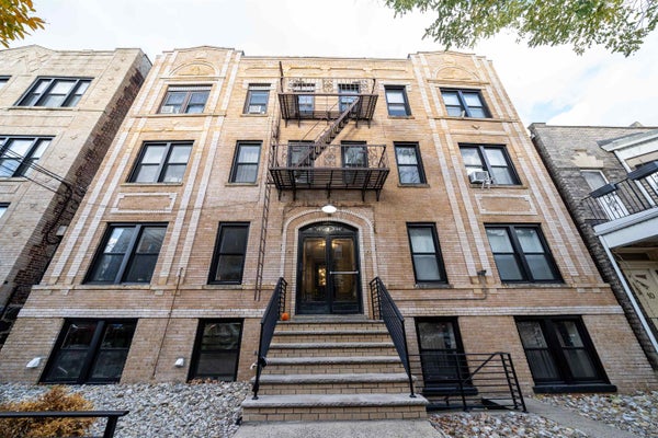 12 OAK ST APT 3, WEEHAWKEN, NJ 07086 - Image 5fbbeff319e79fe8e8e14502cc2d413c/864036479