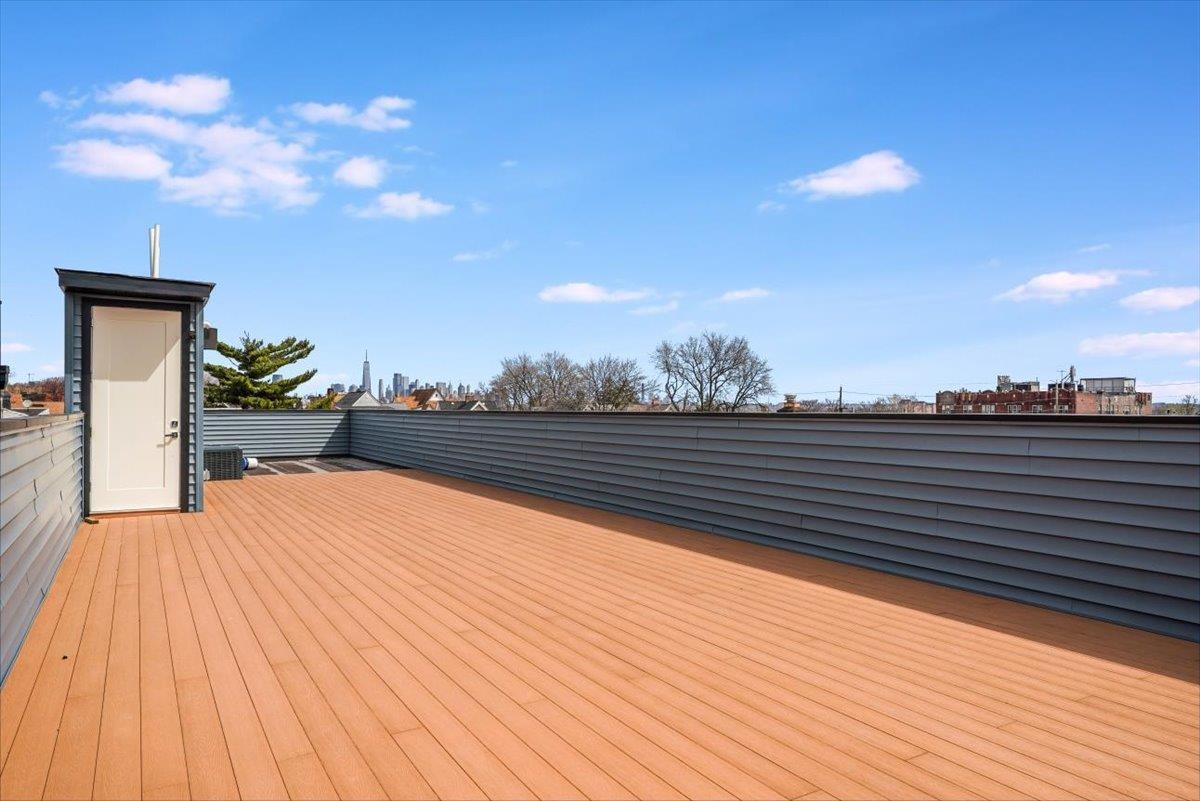 91 Pearsall Ave #2, Jersey City, New Jersey image 3