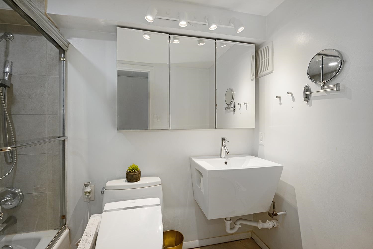 212 9th St #4B, Jersey City, New Jersey image 5
