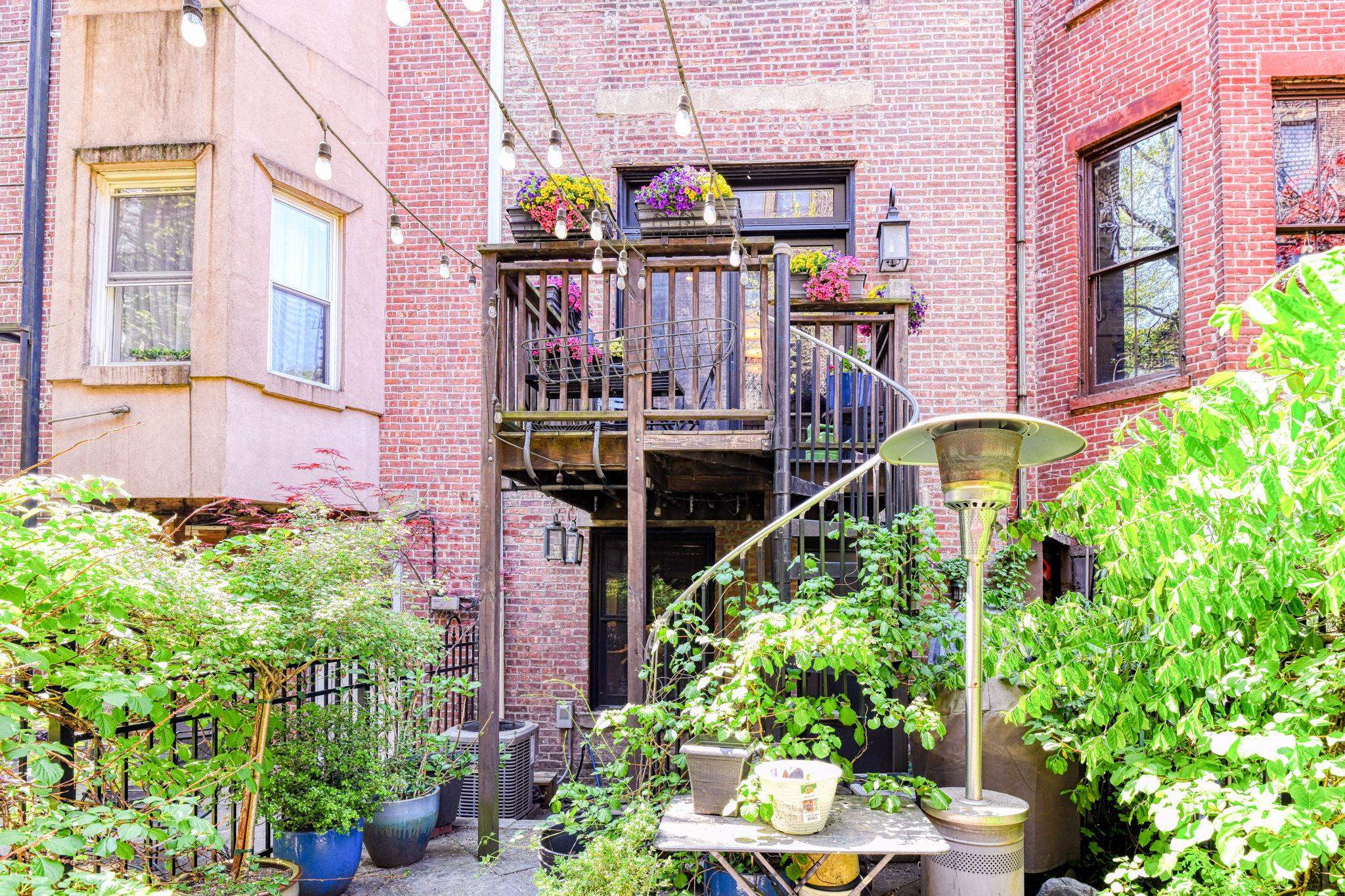 1029 Bloomfield St, Hoboken, New Jersey image 34