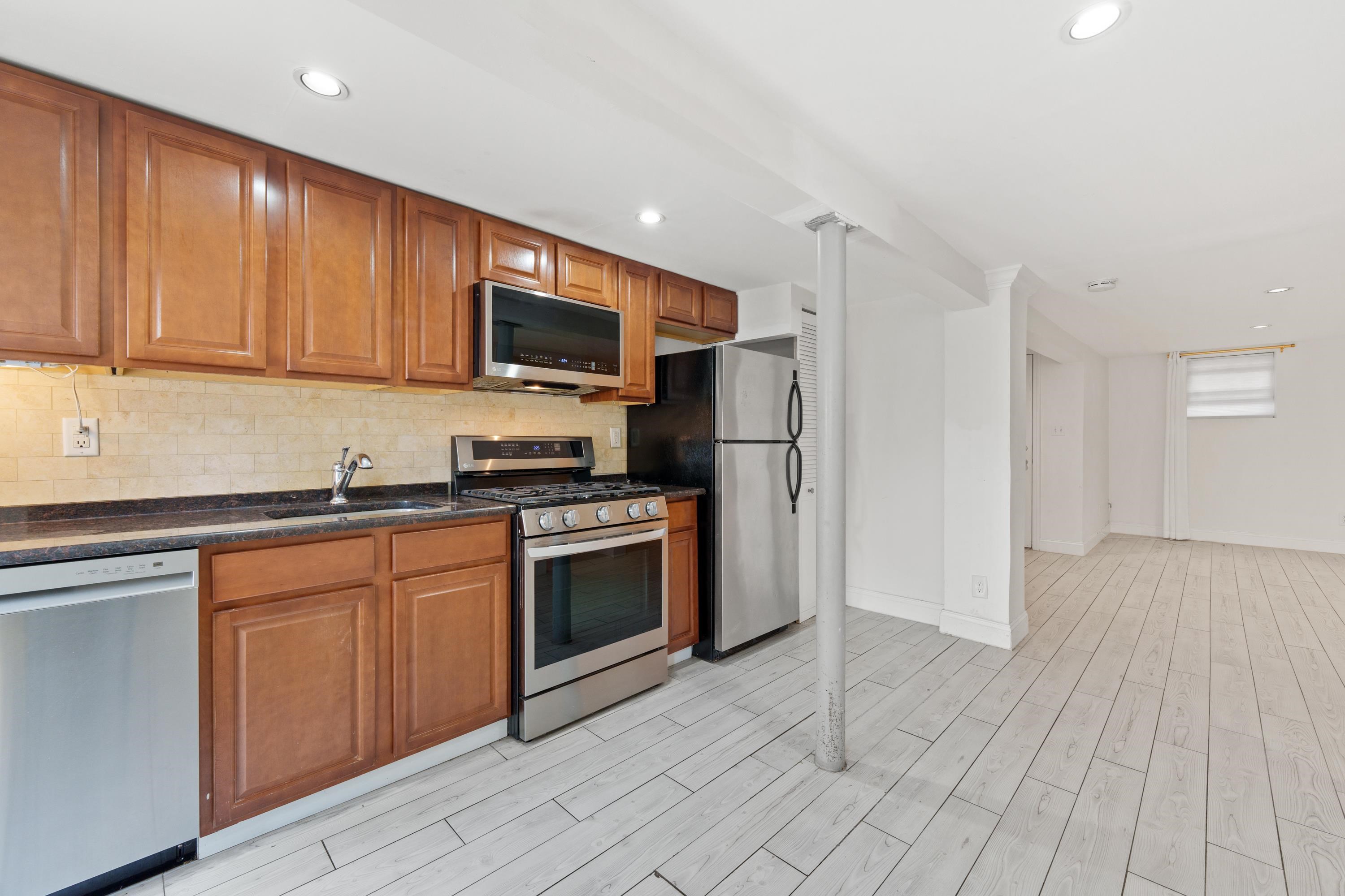 231 Brunswick St #1, Jersey City, New Jersey image 11