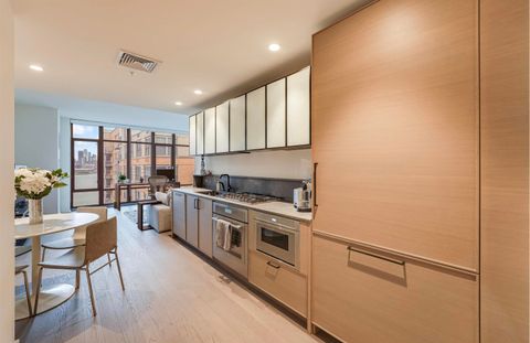 Condo For Sale - 1425 Hudson St #10H<br/> Hoboken, NJ 07030