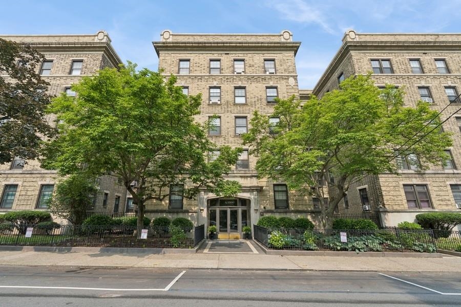 Hoboken, New Jersey 07030, United States, 2 Bedrooms Bedrooms, ,1 BathroomBathrooms,Residential,Active,146618