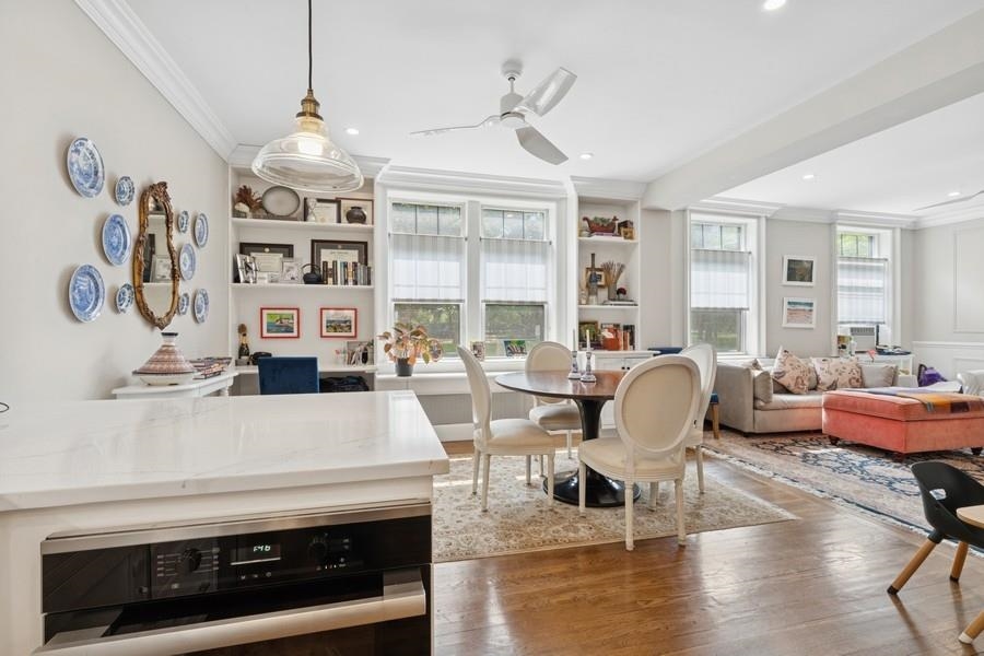 Hoboken, New Jersey 07030, United States, 2 Bedrooms Bedrooms, ,1 BathroomBathrooms,Residential,Active,146618