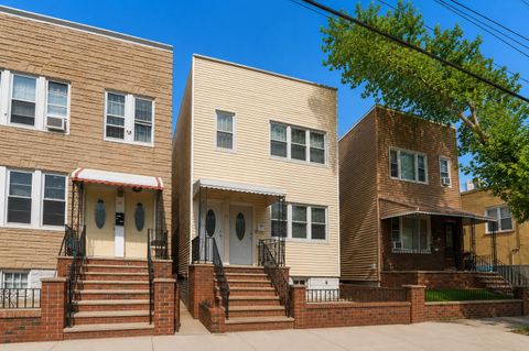 Multifamily For Sale - 20 Gates Ave<br/> Jersey City, NJ 07305