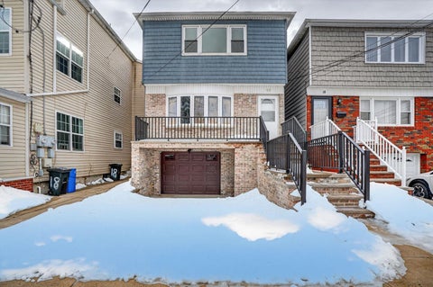 Homes For Rent - 16 George St #1<br/> Bayonne, NJ 07002