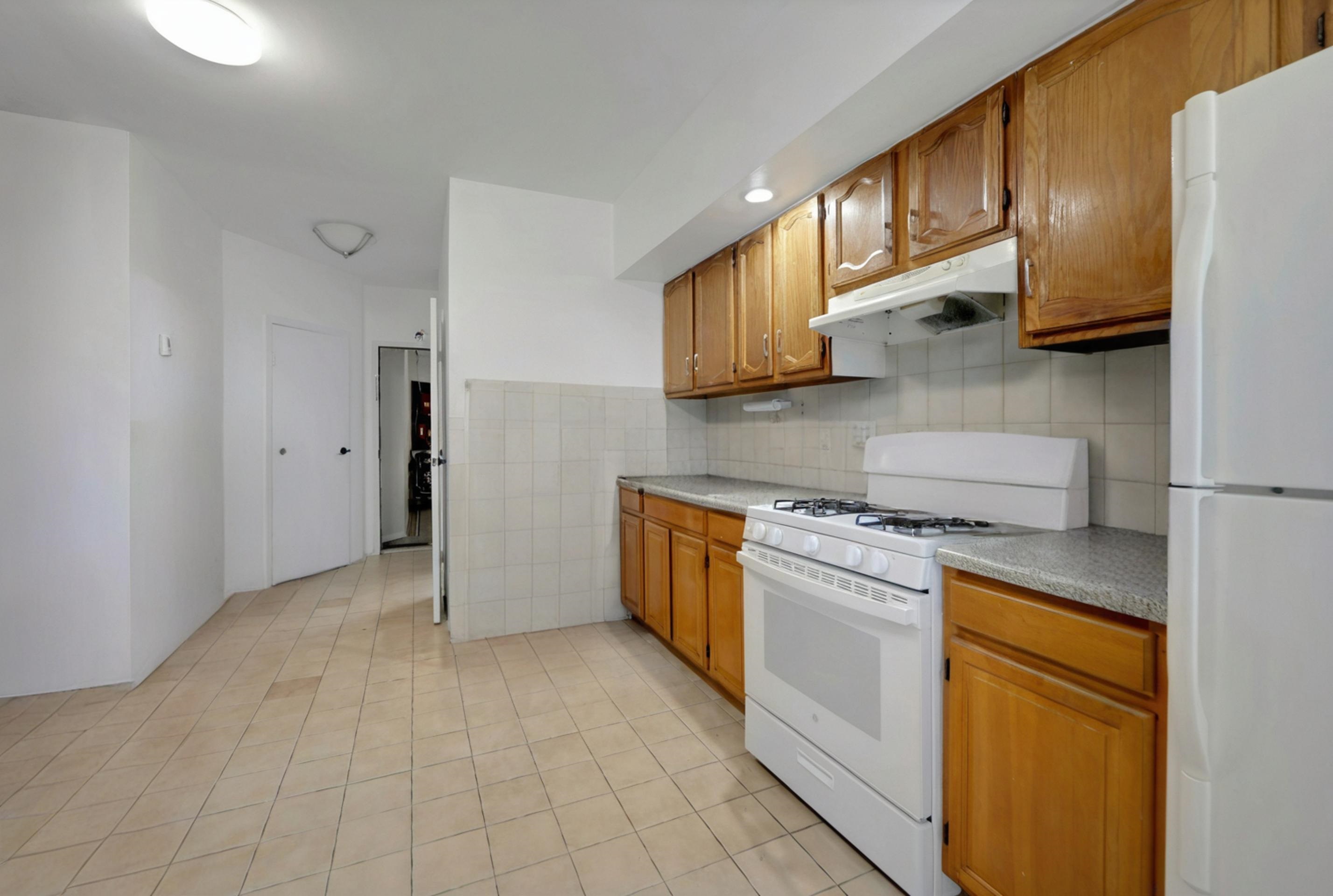 215 48th St #101, Union City, New Jersey image 8