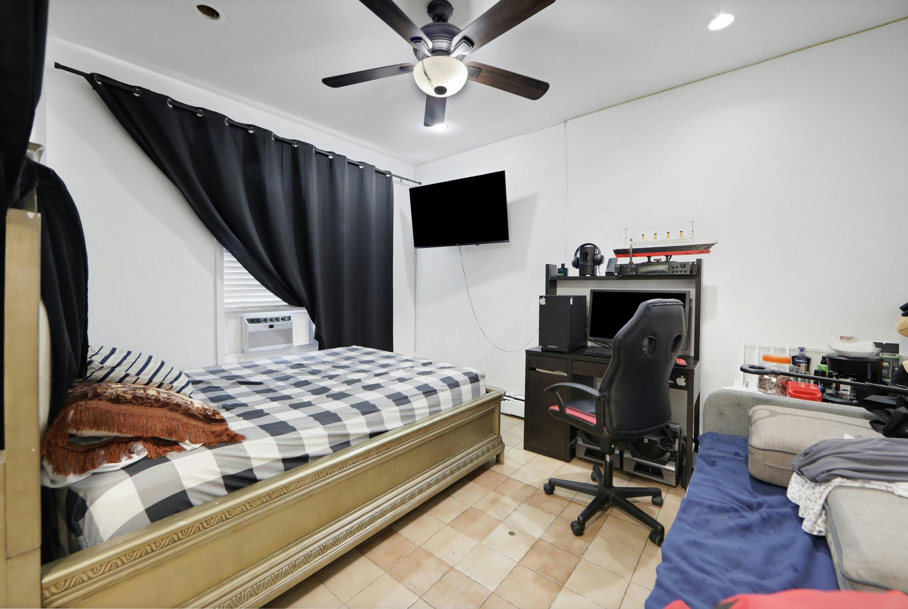 215 48th St #101, Union City, New Jersey image 4