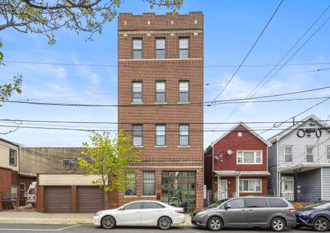 Condo For Rent - 9 East 18th St<br/> Bayonne, NJ 07002
