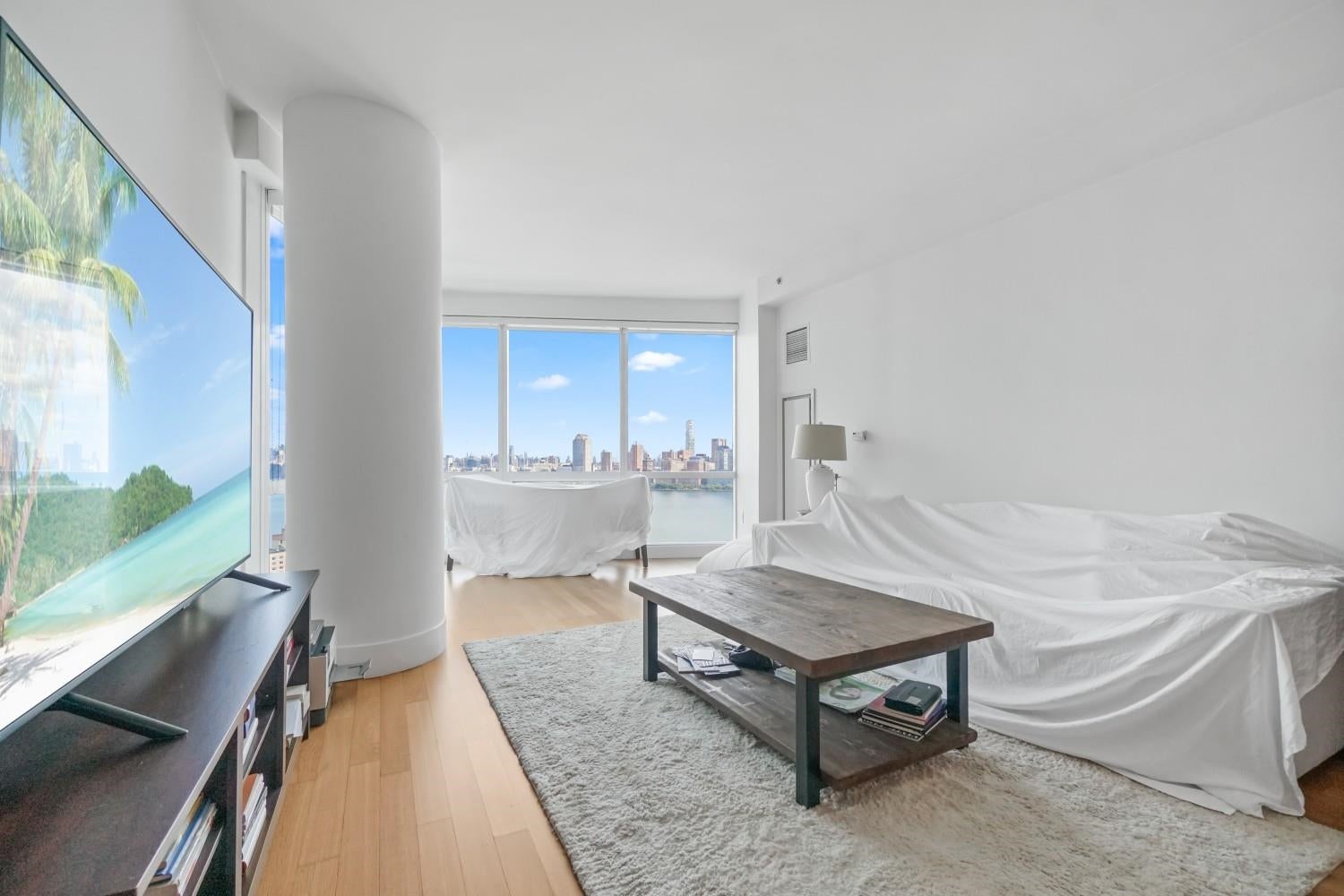 77 HUDSON ST 2606