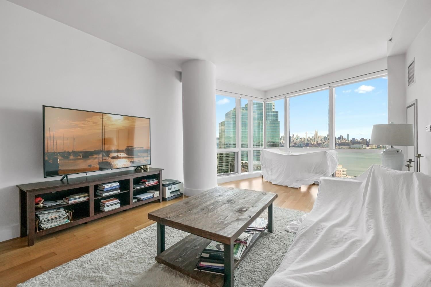 77 HUDSON ST 2606