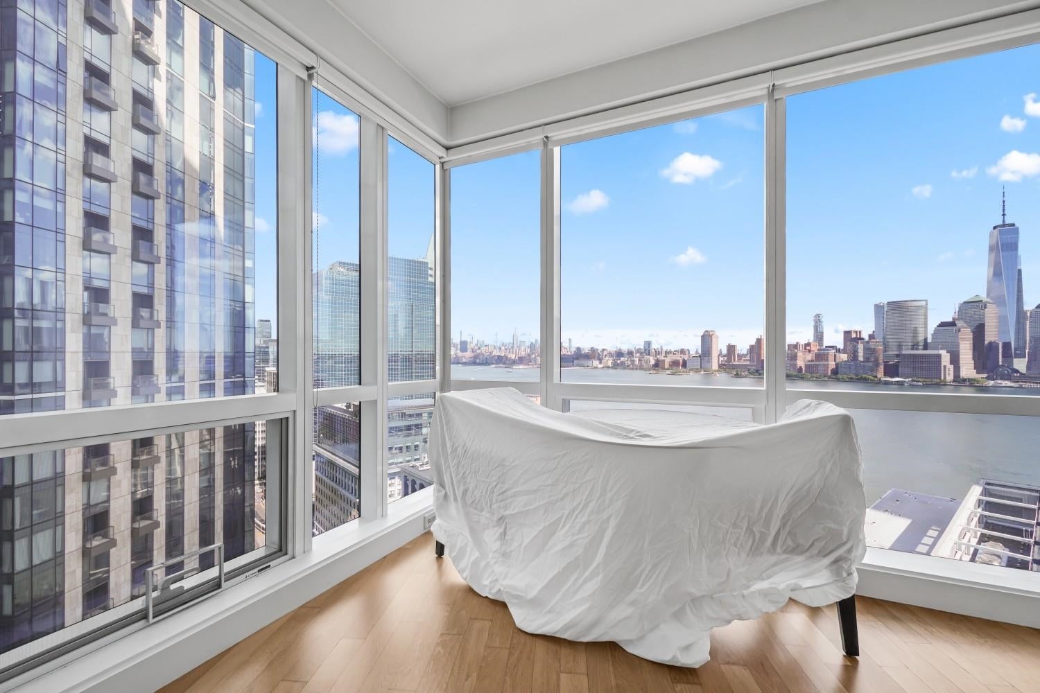 77 HUDSON ST 2606