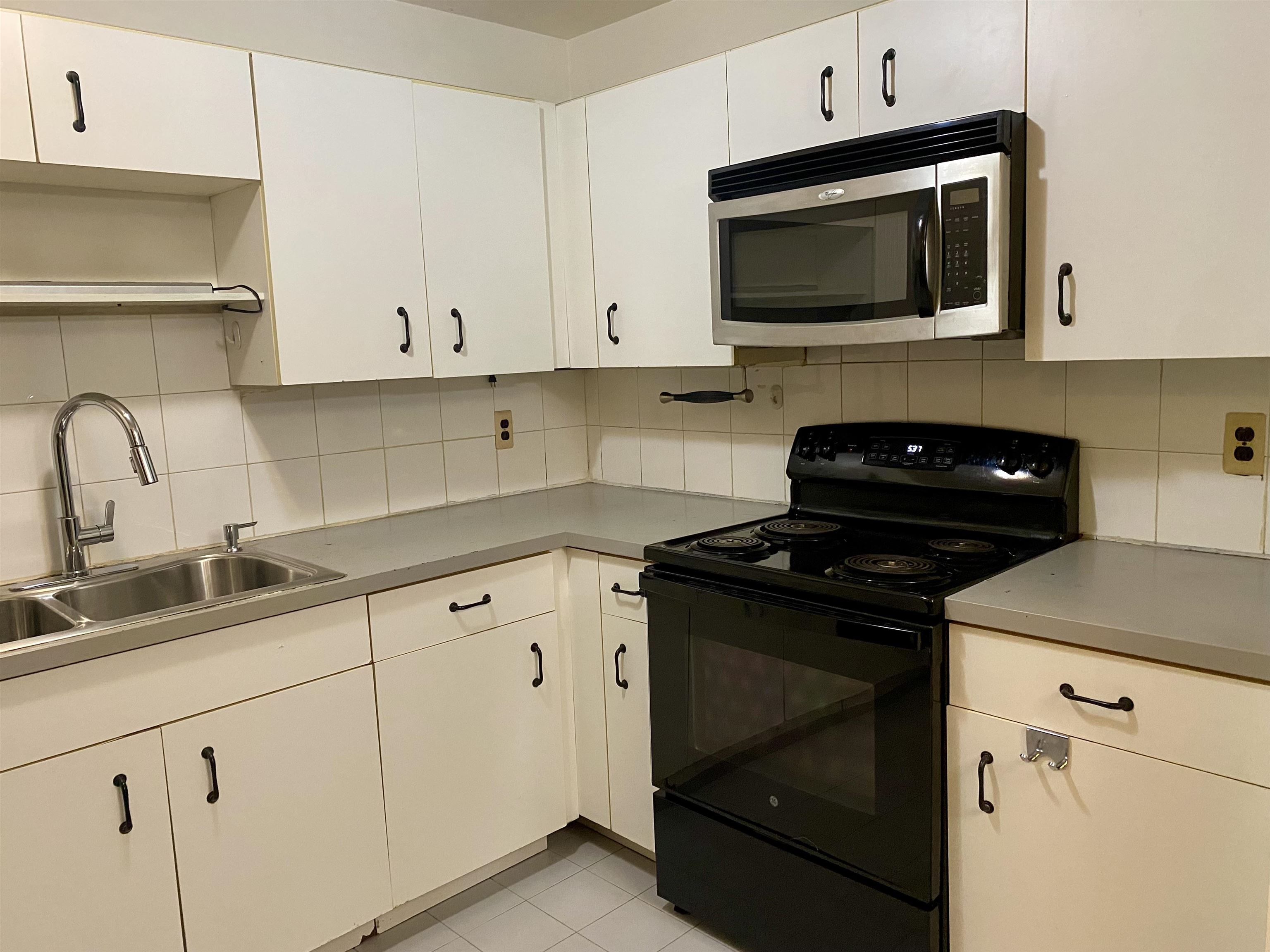 144 70th St #2D, Guttenberg, New Jersey image 12