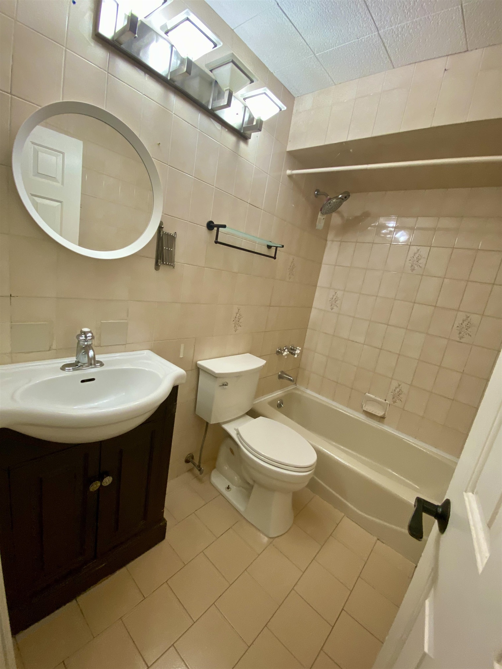 144 70th St #2D, Guttenberg, New Jersey image 17
