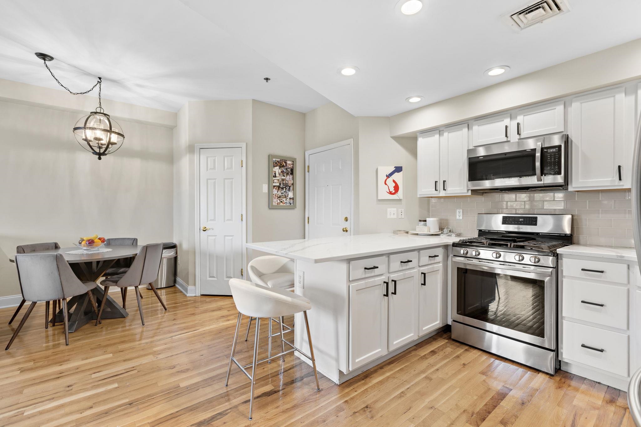 609 Jefferson St #4A, Hoboken, New Jersey image 3