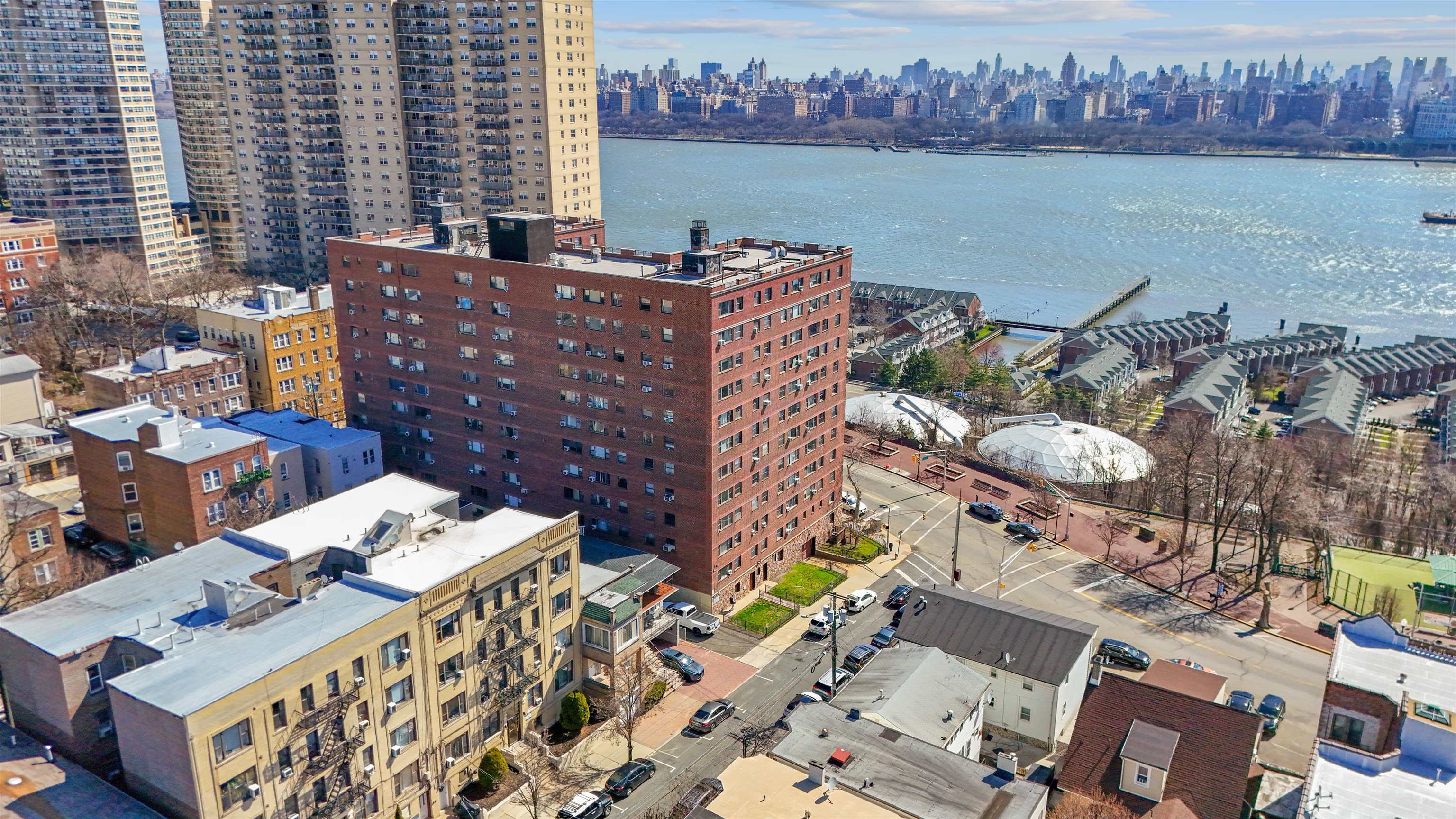 14 65th St #16, West New York, New Jersey image 12