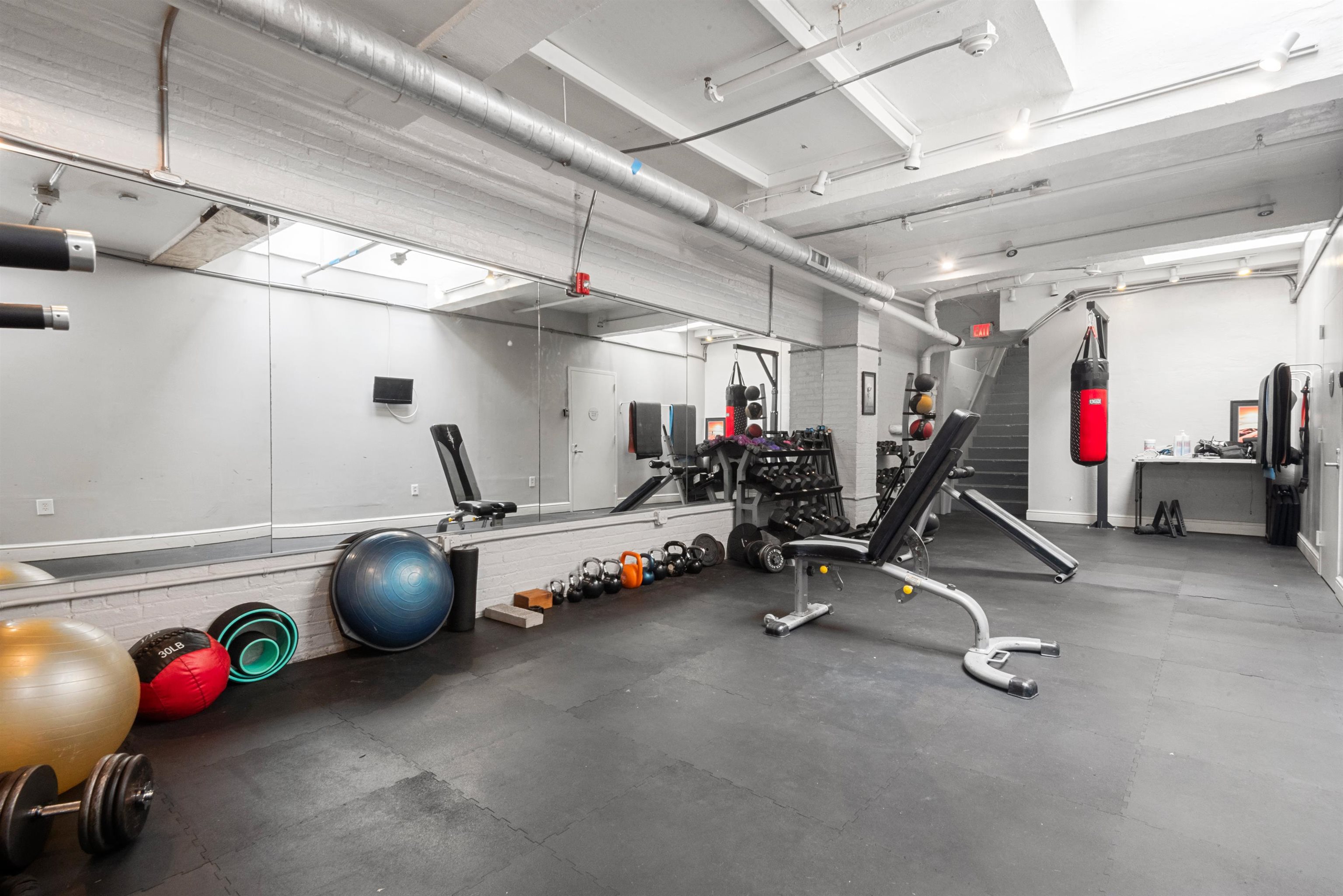 300 Communipaw Ave #17, Jersey City, New Jersey image 20