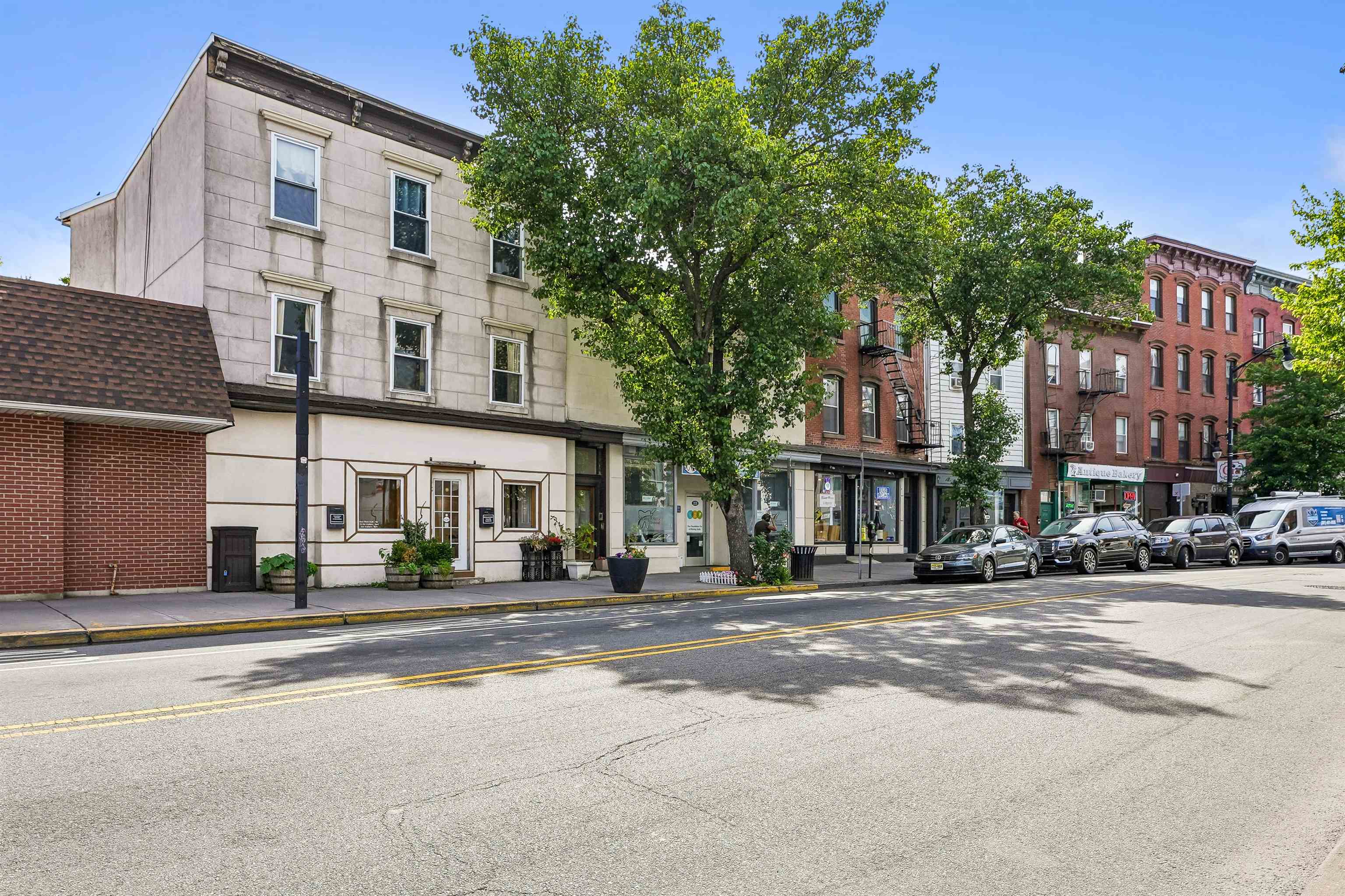 271 NEWARK AVE 1