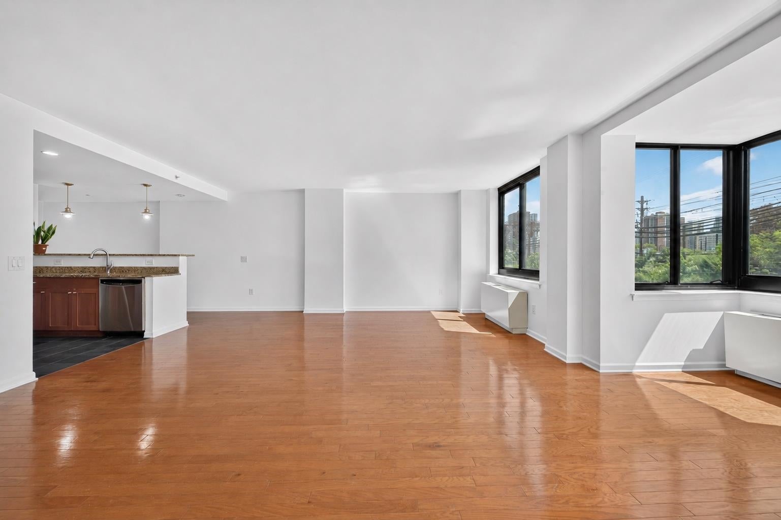 700 GROVE ST 2G