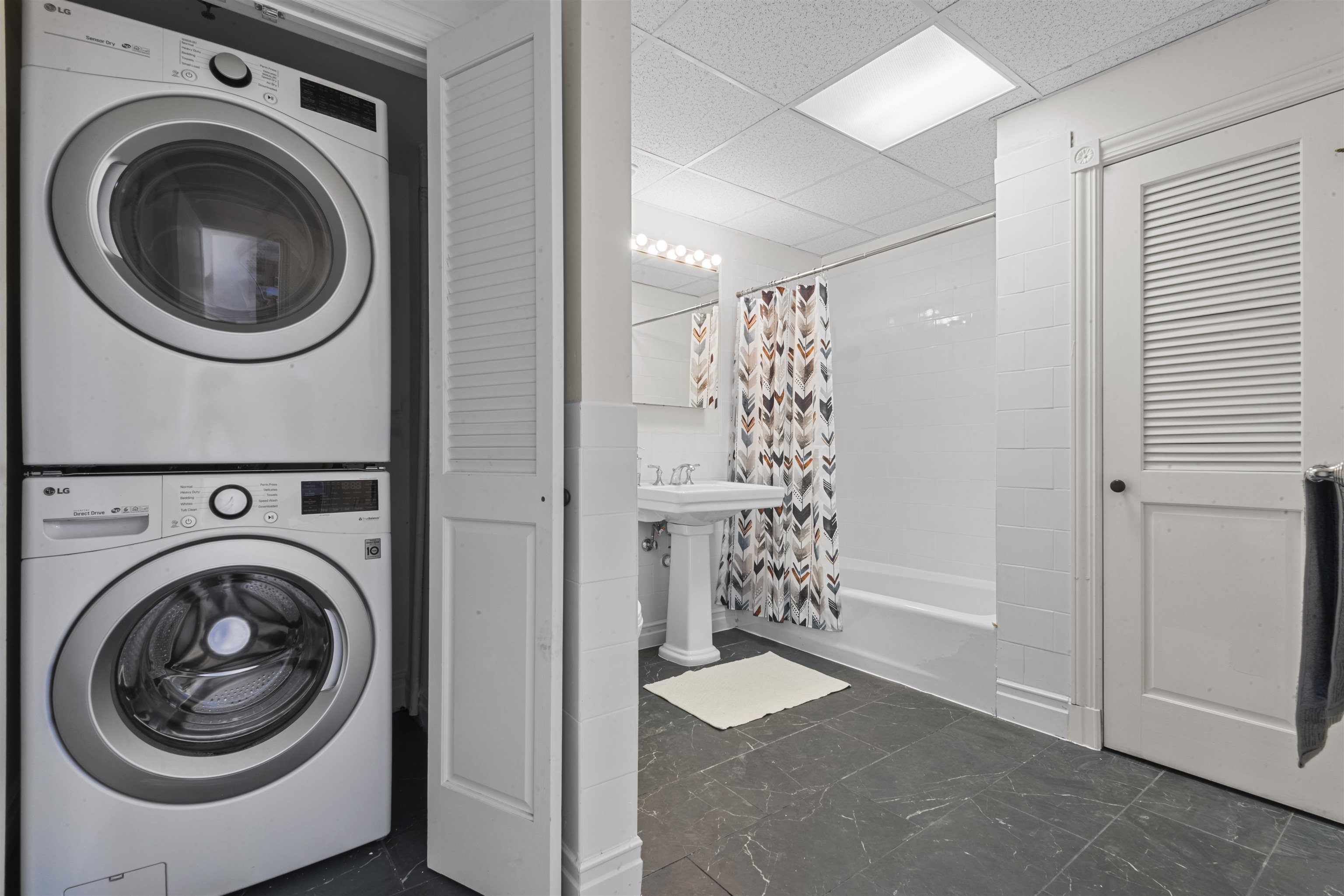 300 Communipaw Ave #219X, Jersey City, New Jersey image 8