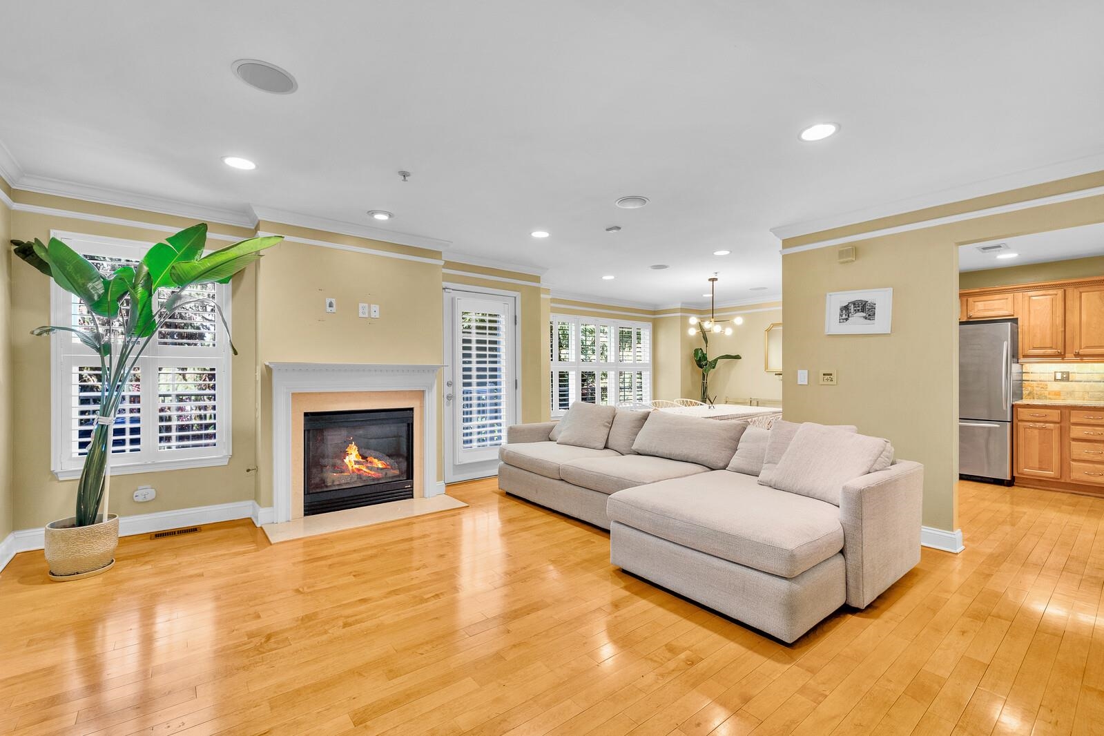 196 BLUE HERON DR 196