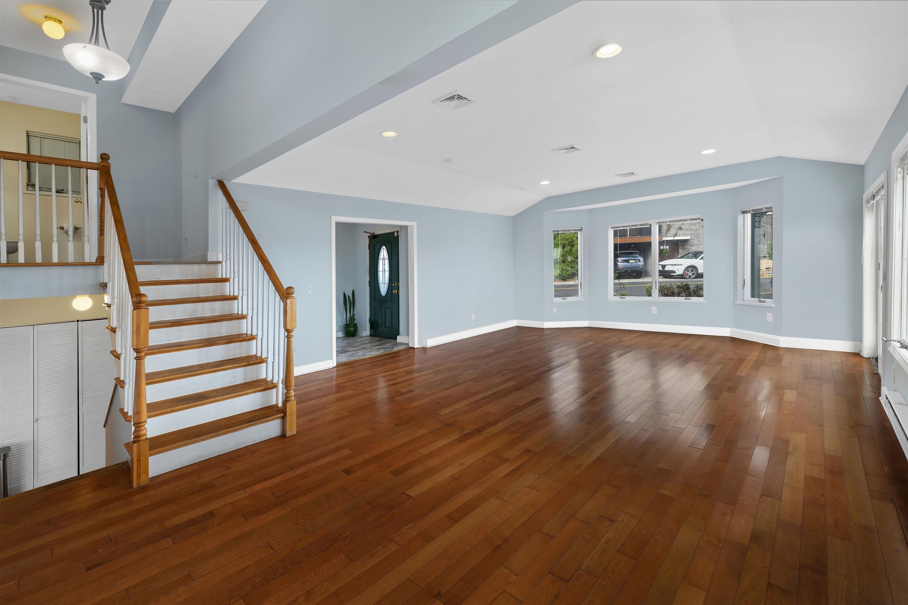 4 Colony Rd, Edgewater, New Jersey image 5