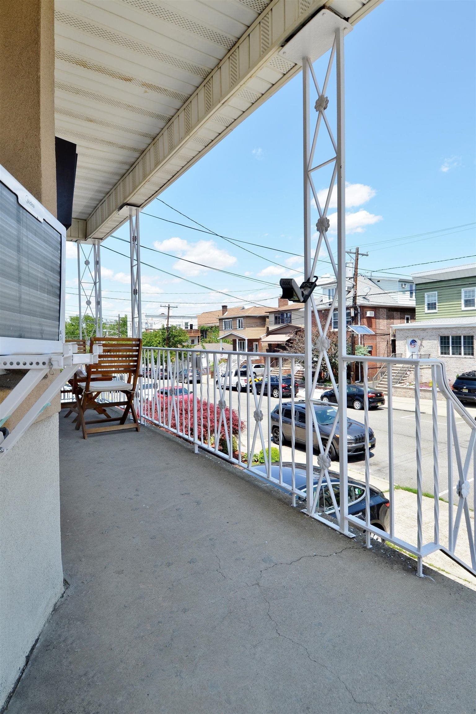 135 LORD AVE 2 - Photo 2