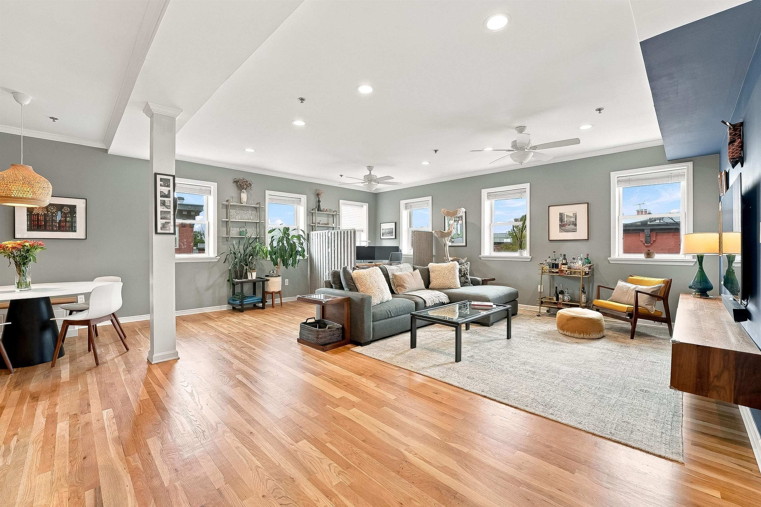 Search Homes 1 547 BLOOMFIELD ST 4