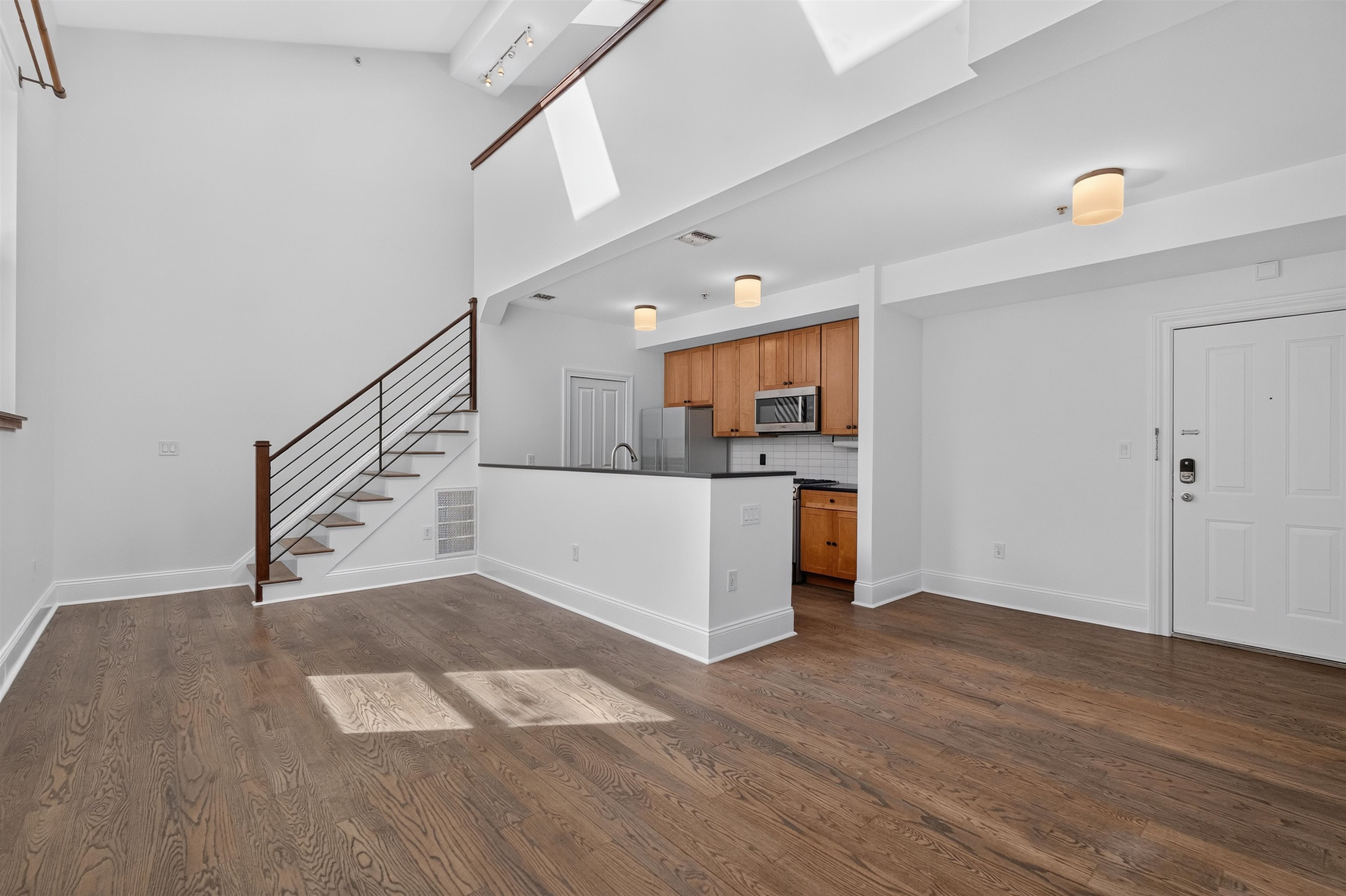 Search Homes 4 9 COLES ST #9
