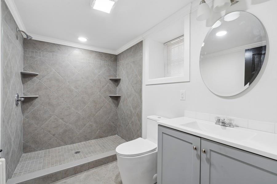 Jersey City, Bergen-Lafayett, New Jersey 07304, United States, 6 Bedrooms Bedrooms, ,4 BathroomsBathrooms,Residential,Active,90339