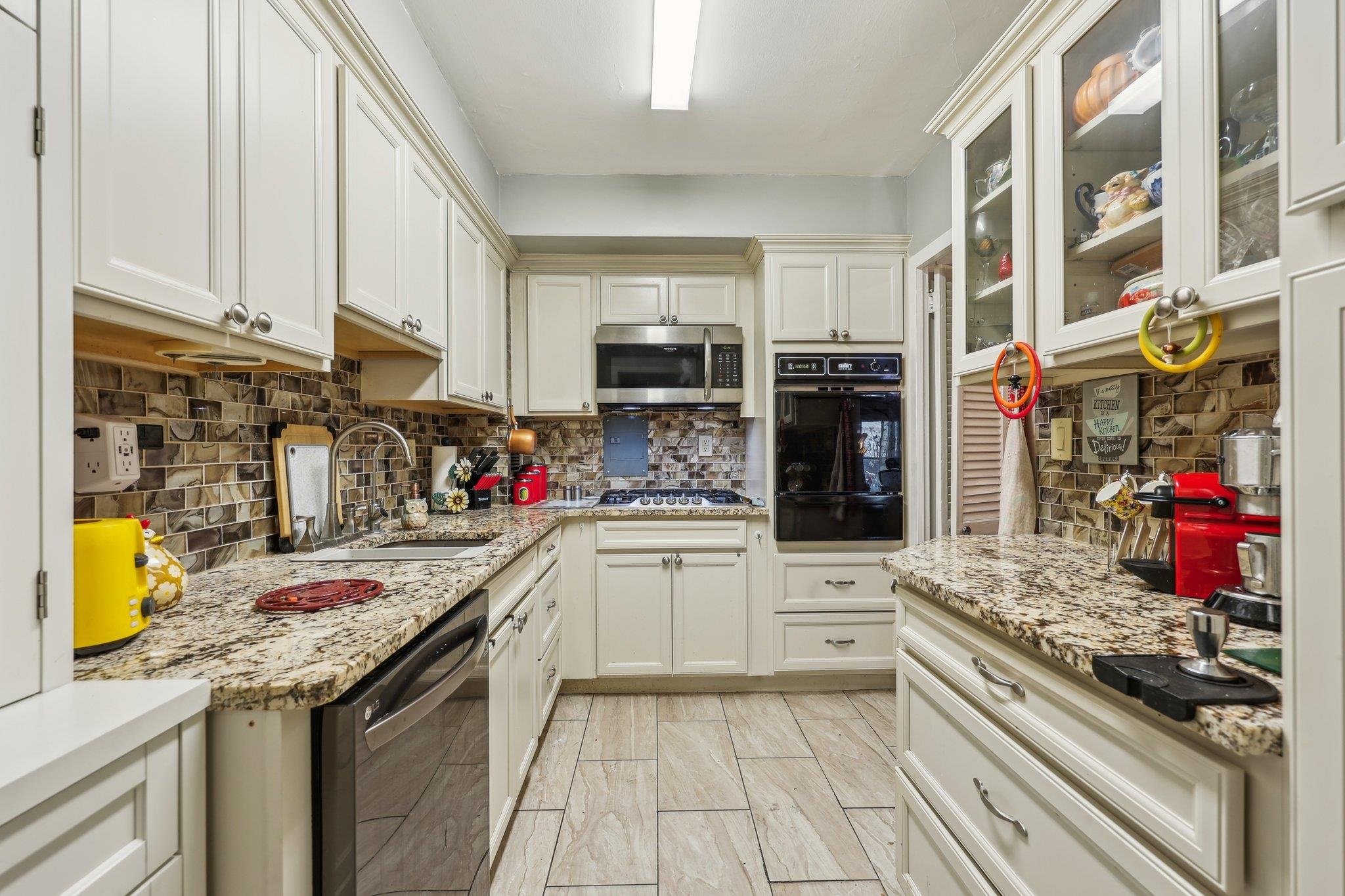 276 Prospect St #4H, East Orange, New Jersey image 5