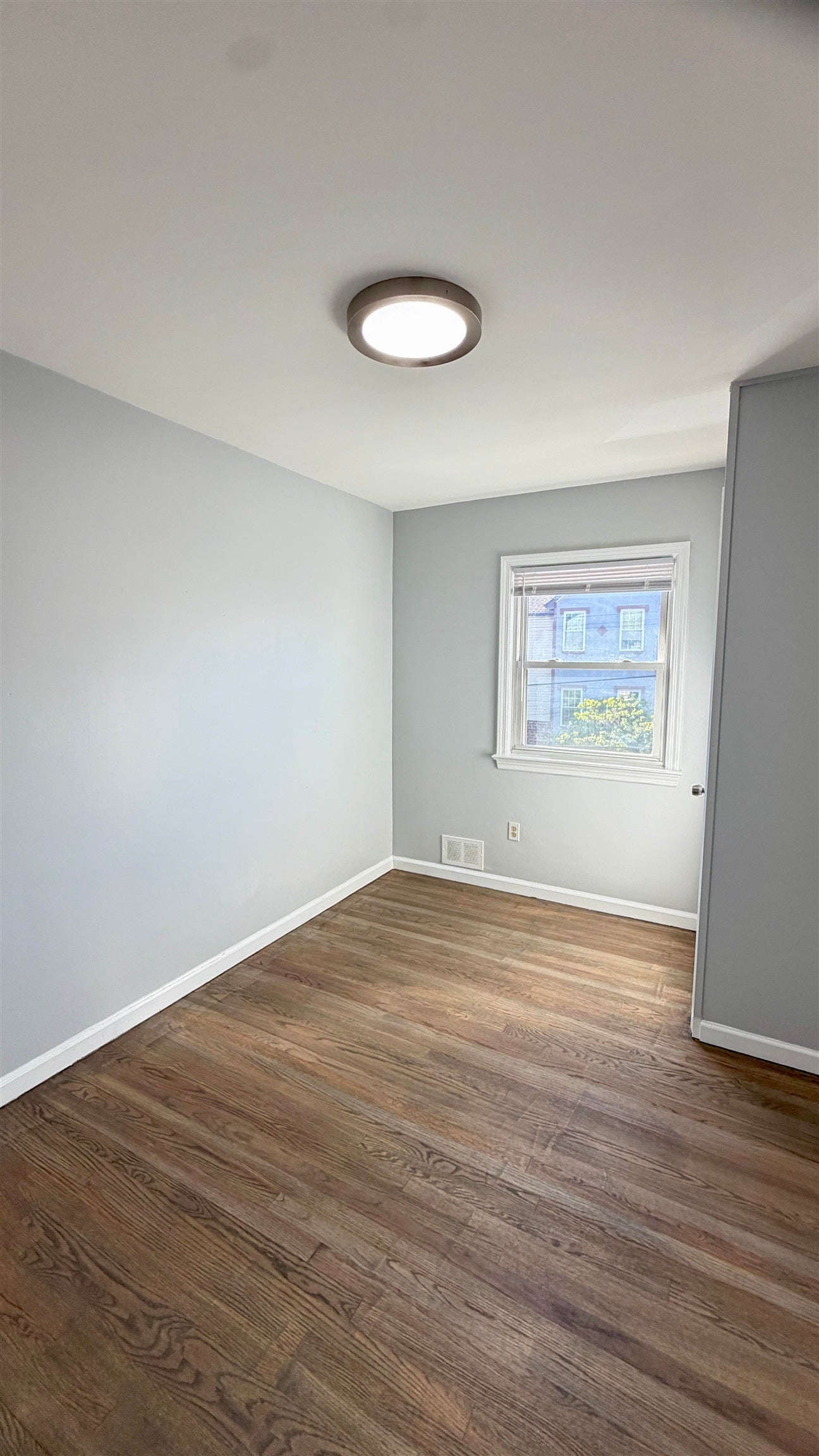 155 WEST 30TH ST - Photo 3