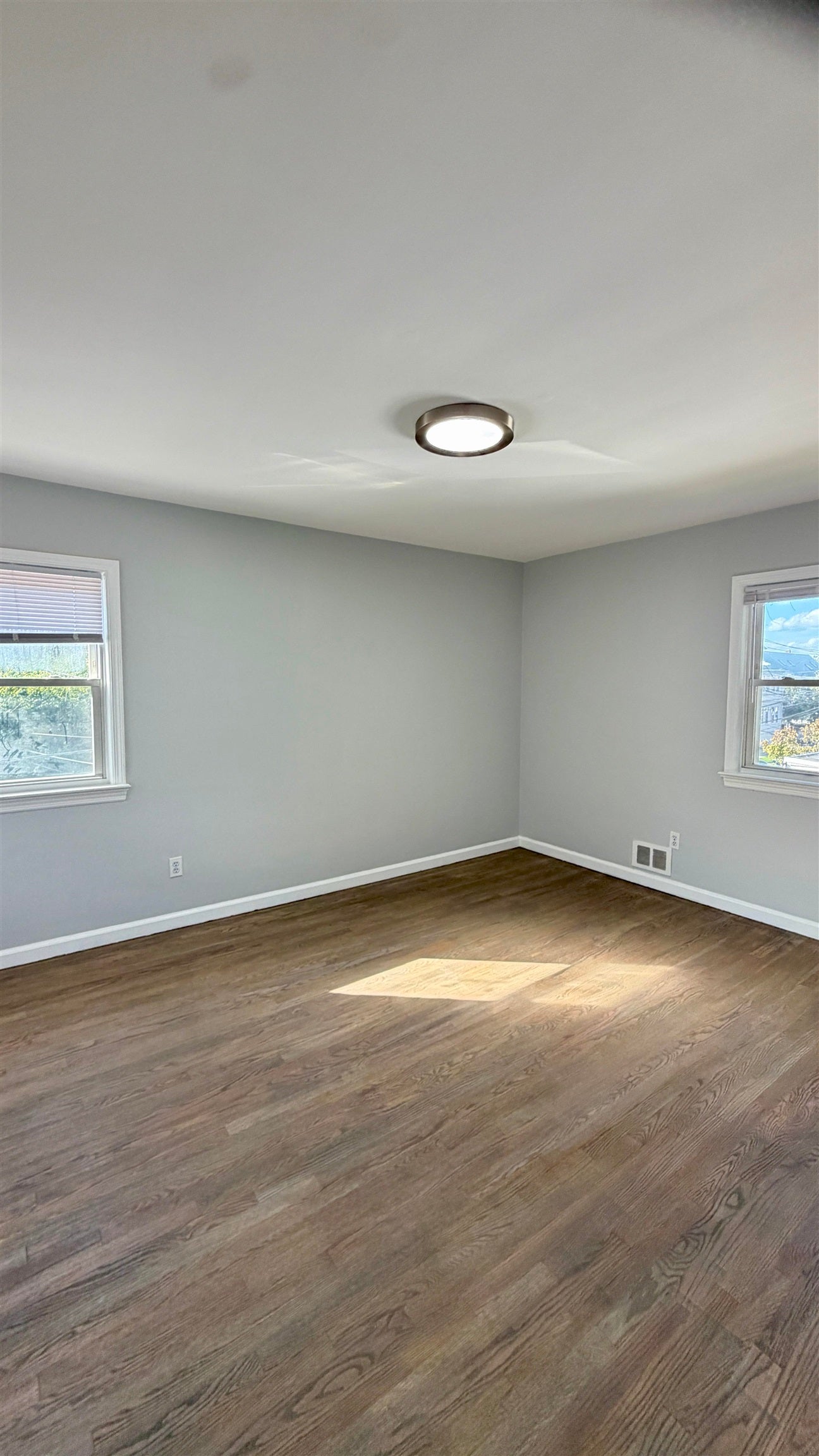 155 WEST 30TH ST - Photo 4