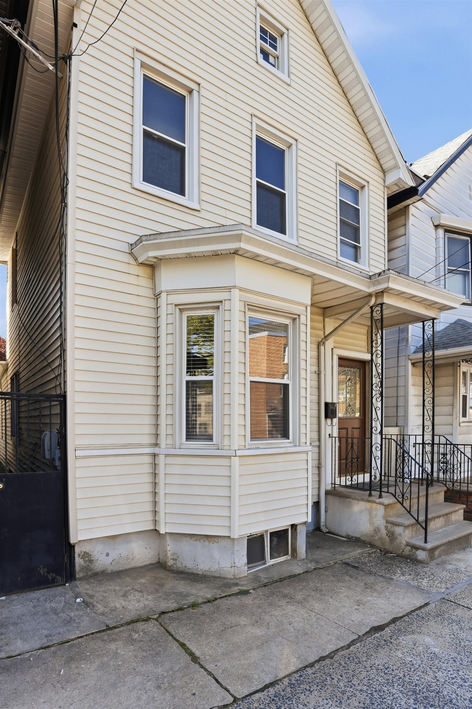 209 Hamilton St HARRISON ST
