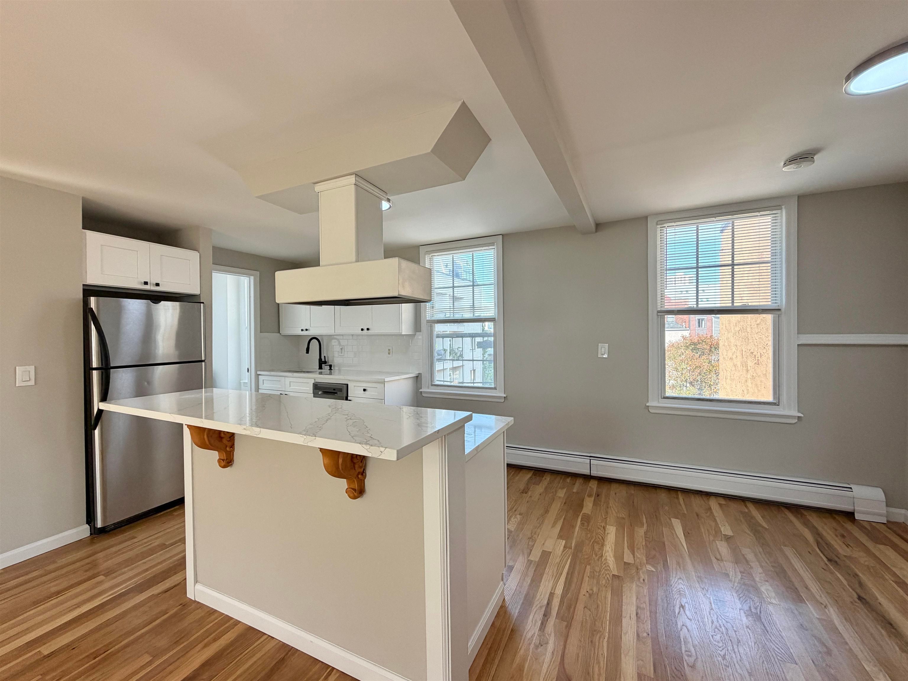 316 7TH ST 4