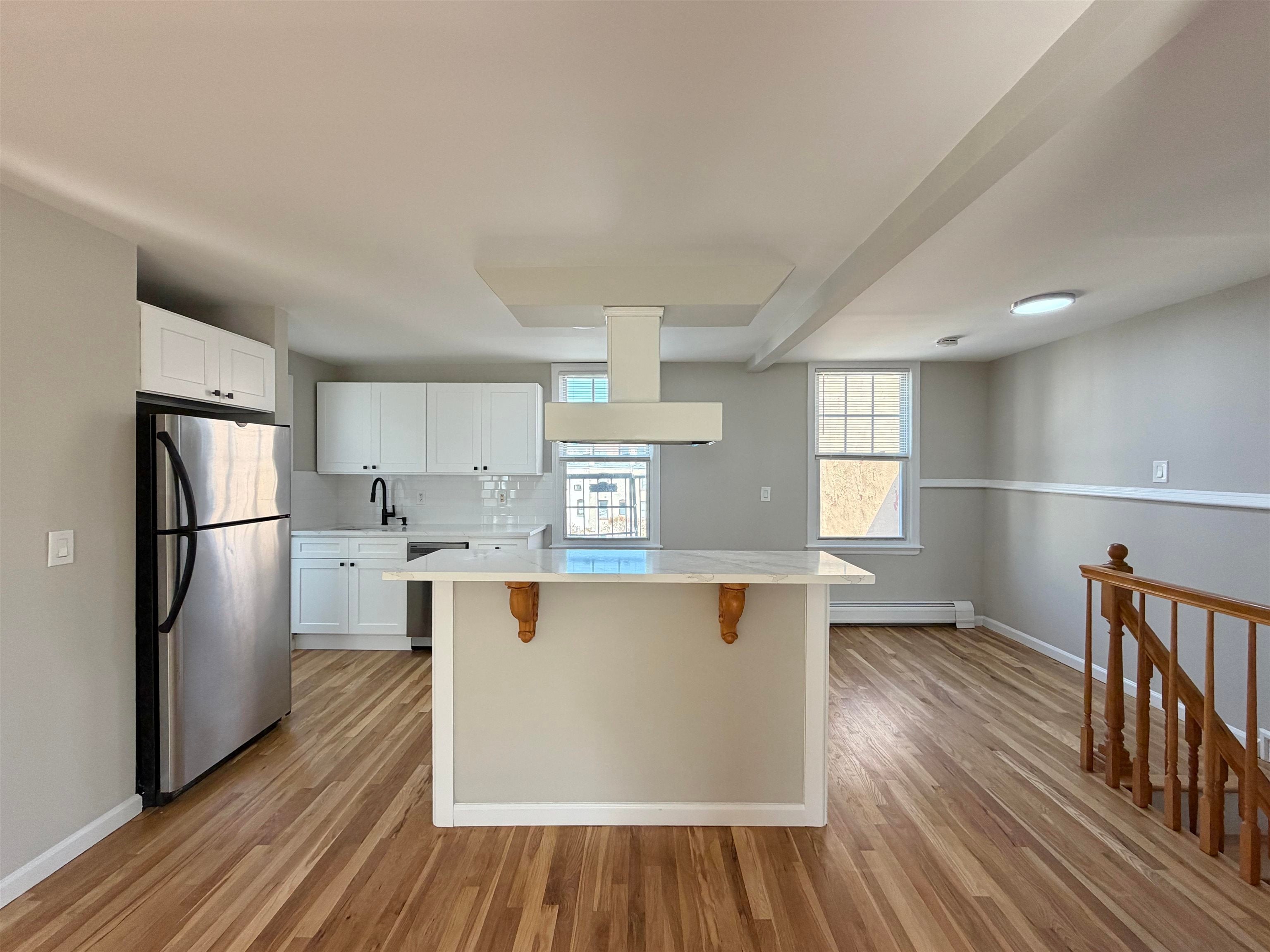 316 7TH ST 4