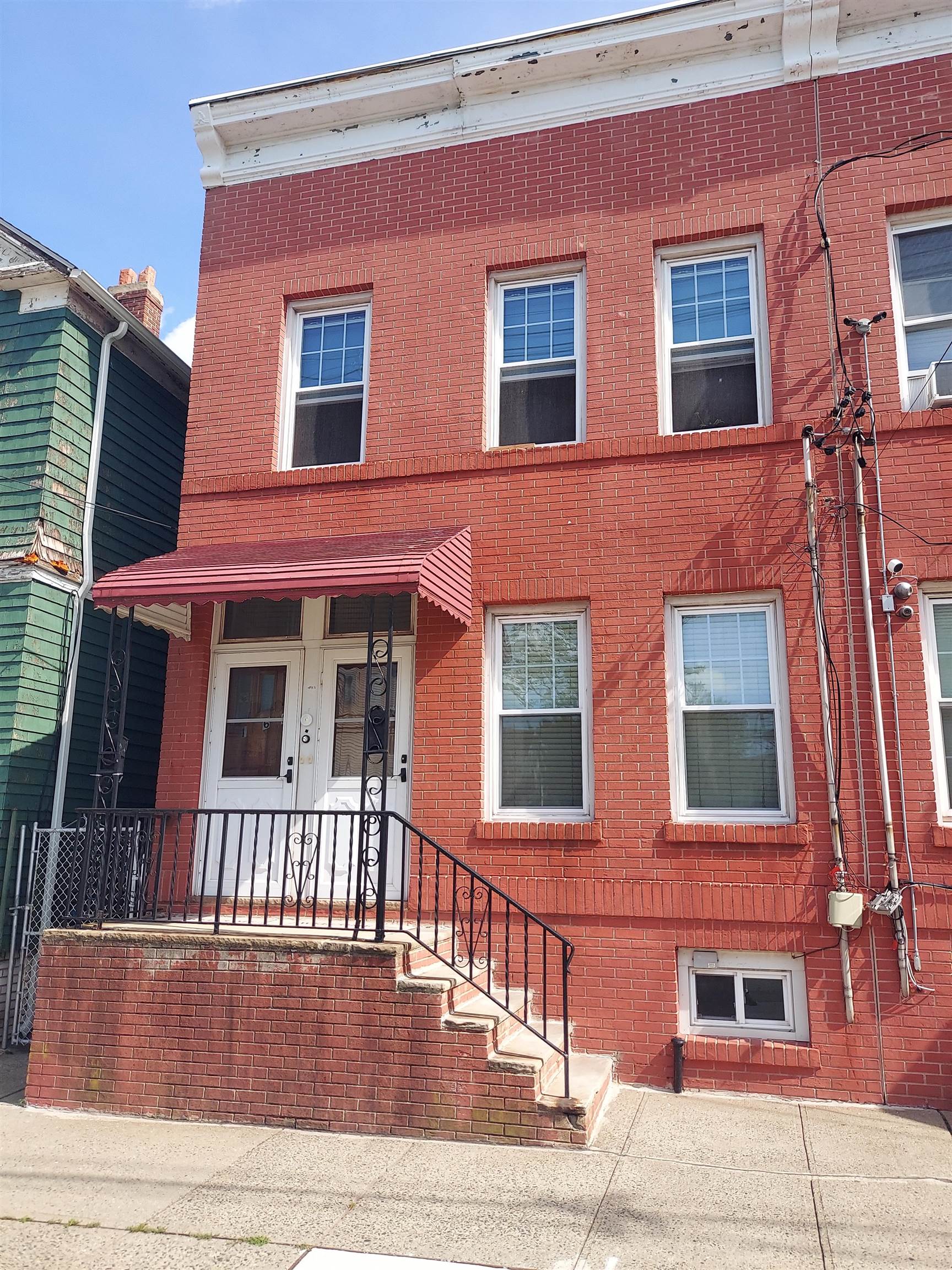 168 ORIENT ST 1 - Photo 2